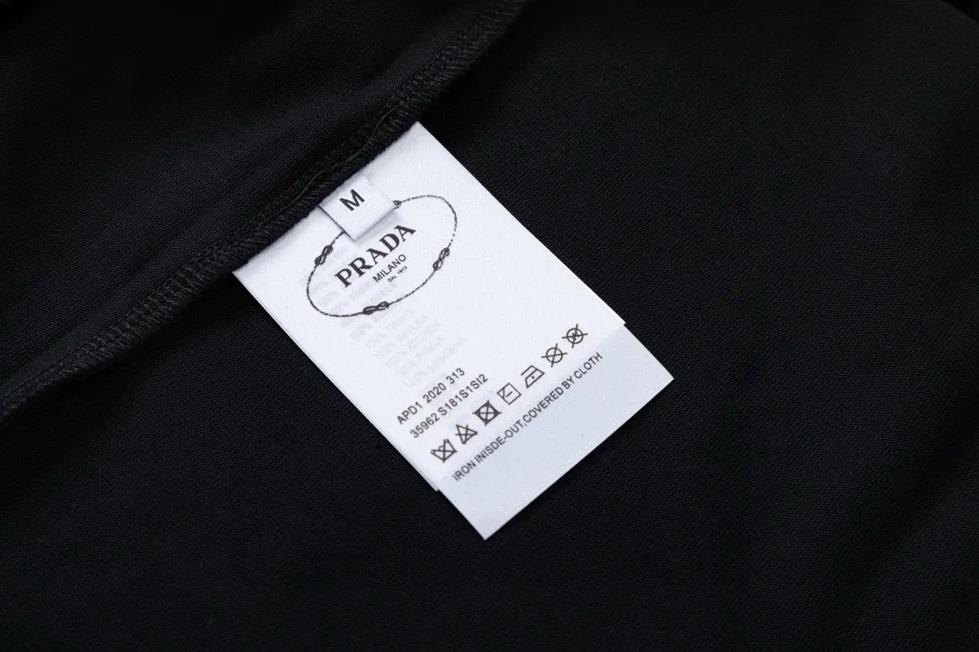 【PRADA 公式旗艦店】プラダ    Tシャツご好評に付き再入荷！ 250213