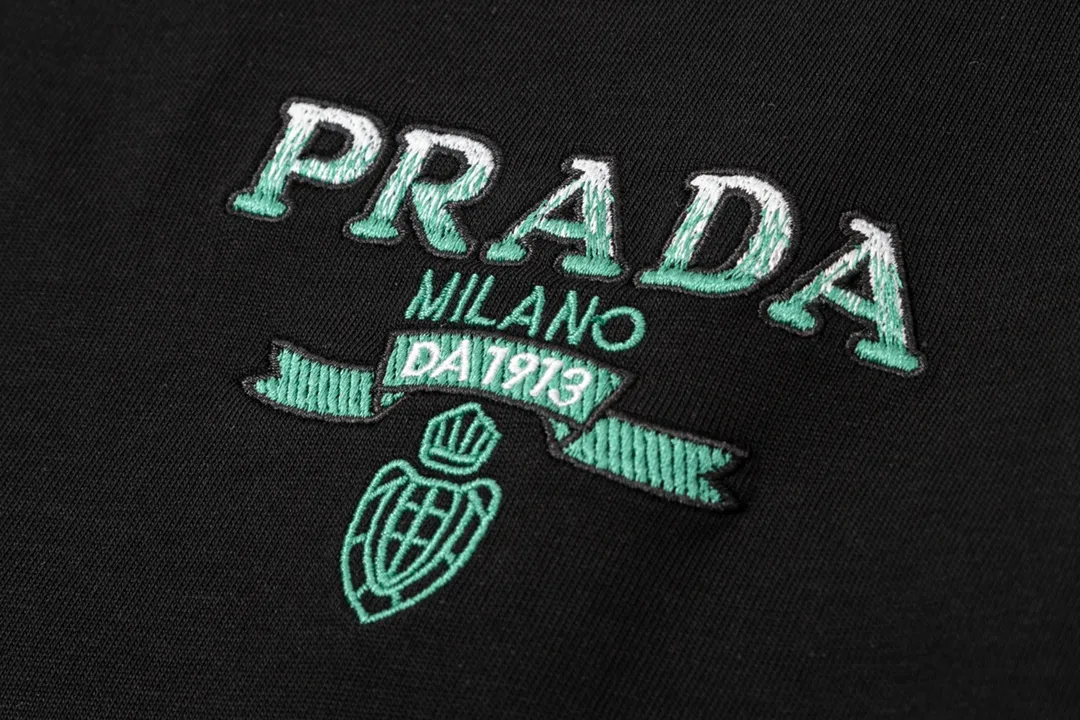 【PRADA 公式旗艦店】プラダ    Tシャツご好評に付き再入荷！ 250213