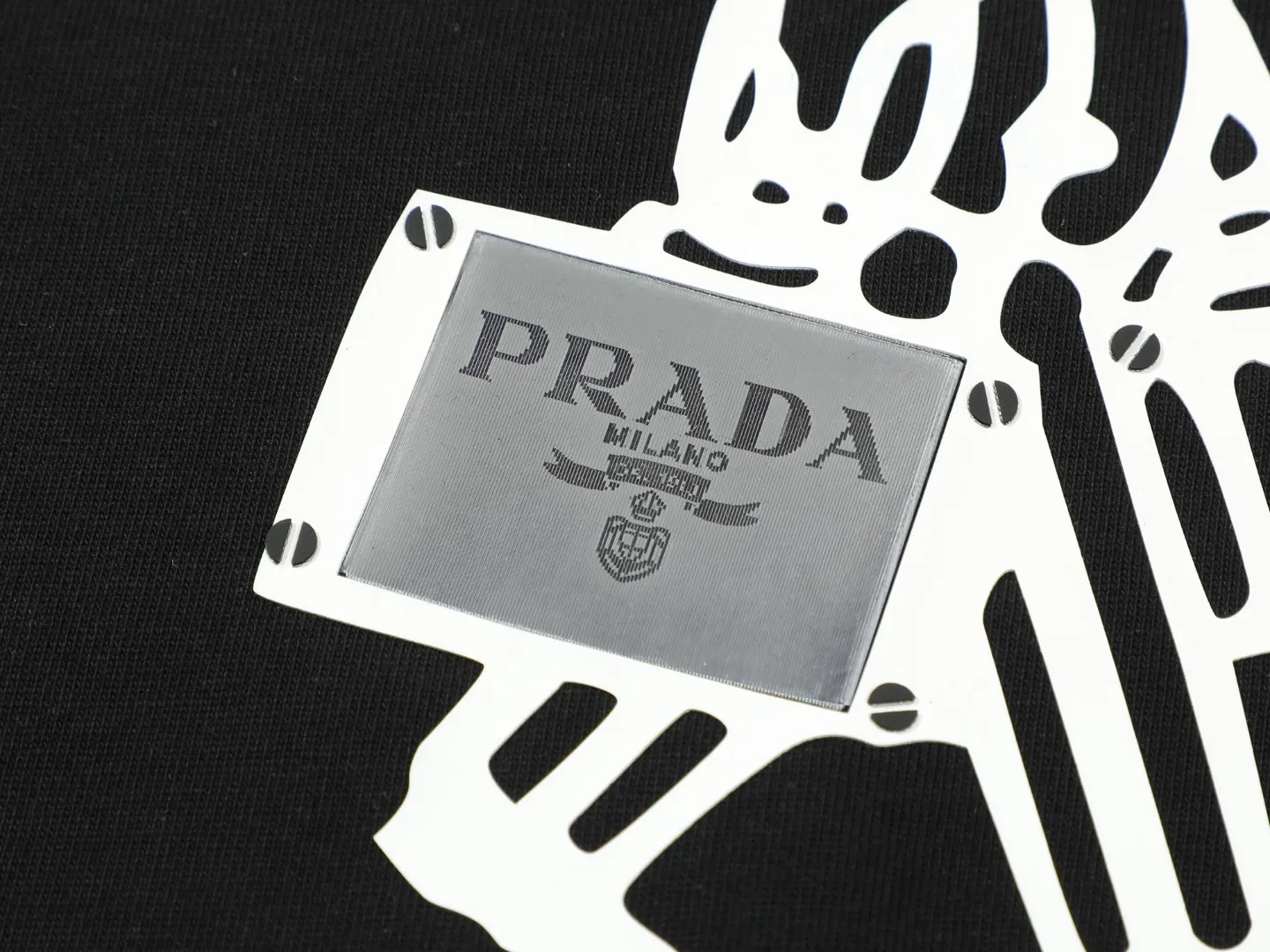 【PRADA  公式旗艦店】プラダ  Tシャツ ご好評に付き再入荷！250213