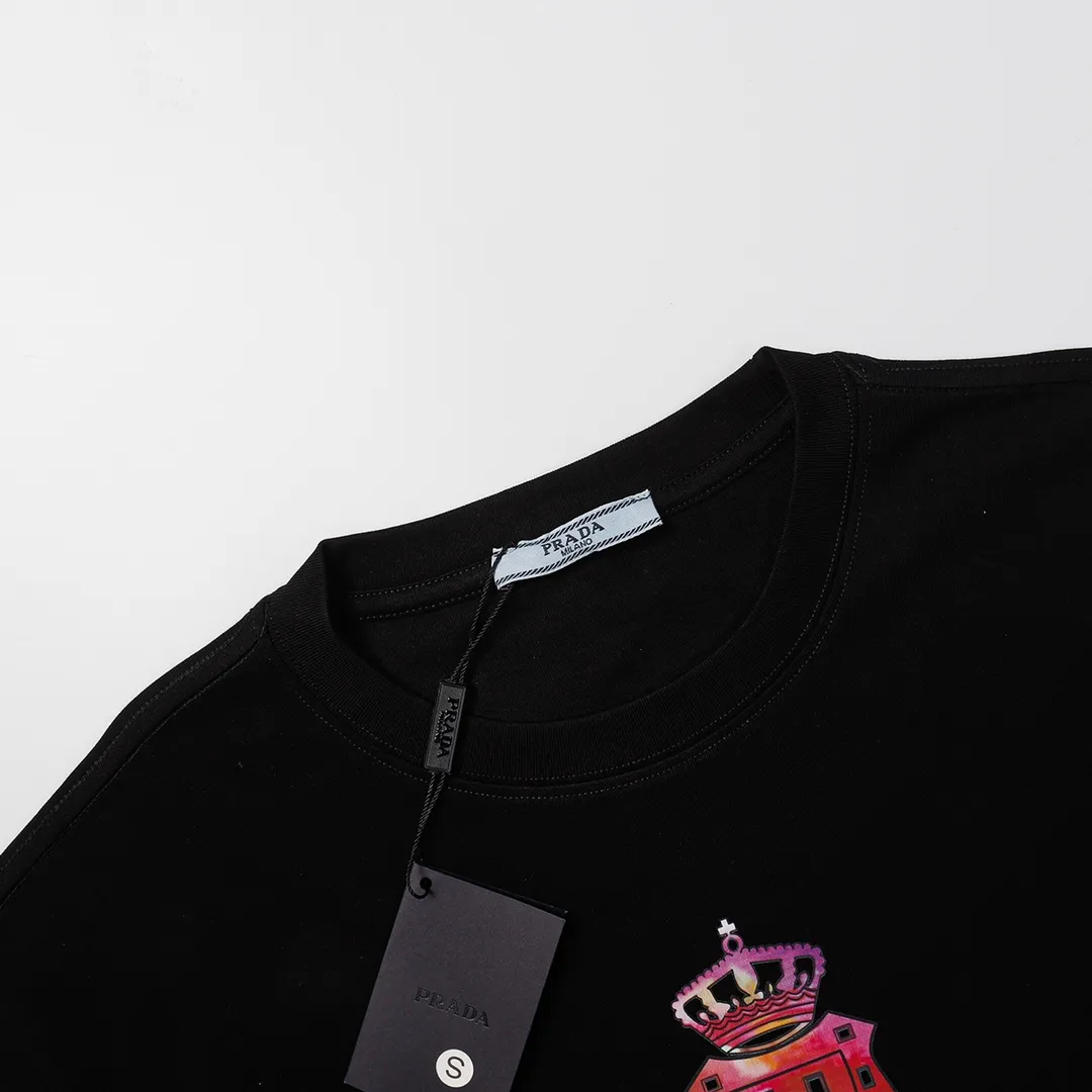 【PRADA  公式旗艦店】プラダ   Tシャツご好評に付き再入荷！