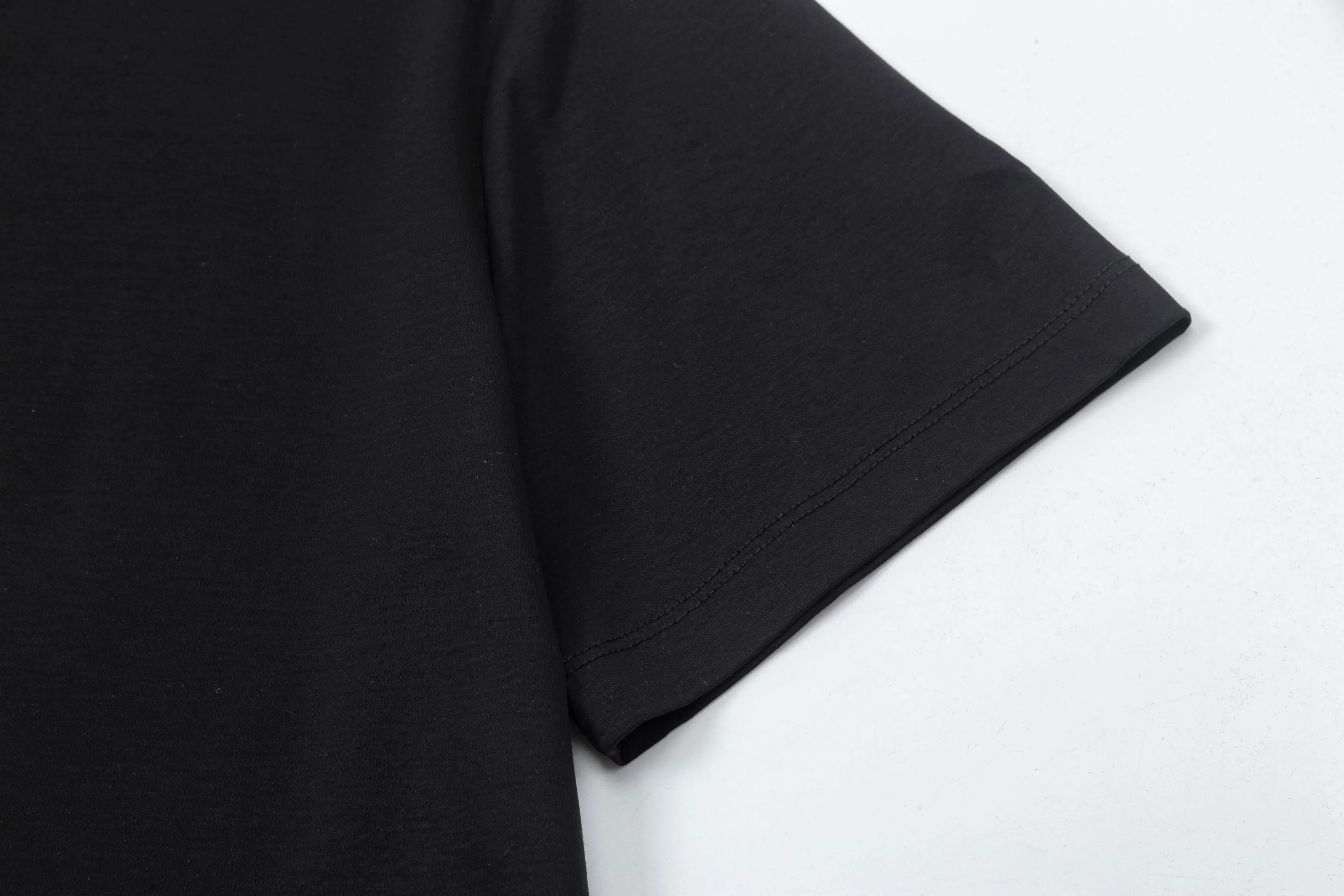 【FENDI公式旗艦店】フェンディ  Tシャツ ご好評に付き再入荷！ 250214