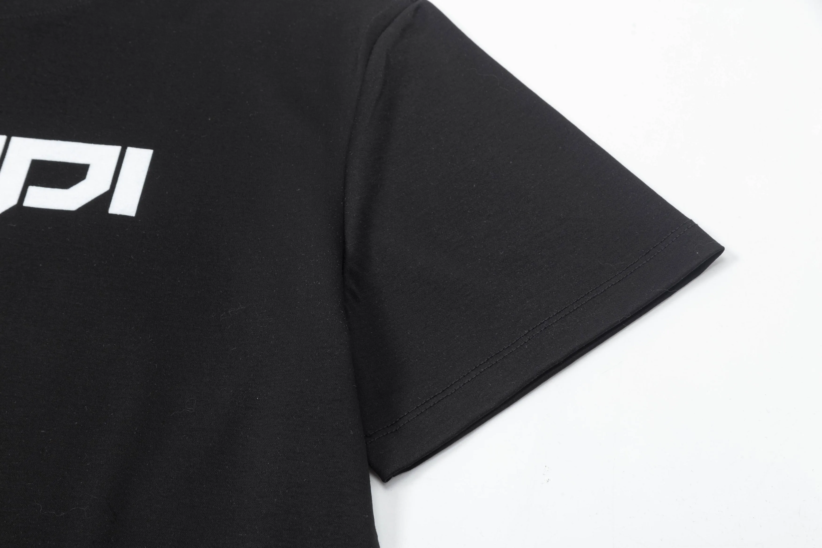 【FENDI公式旗艦店】フェンディ  Tシャツ ご好評に付き再入荷！ 250214