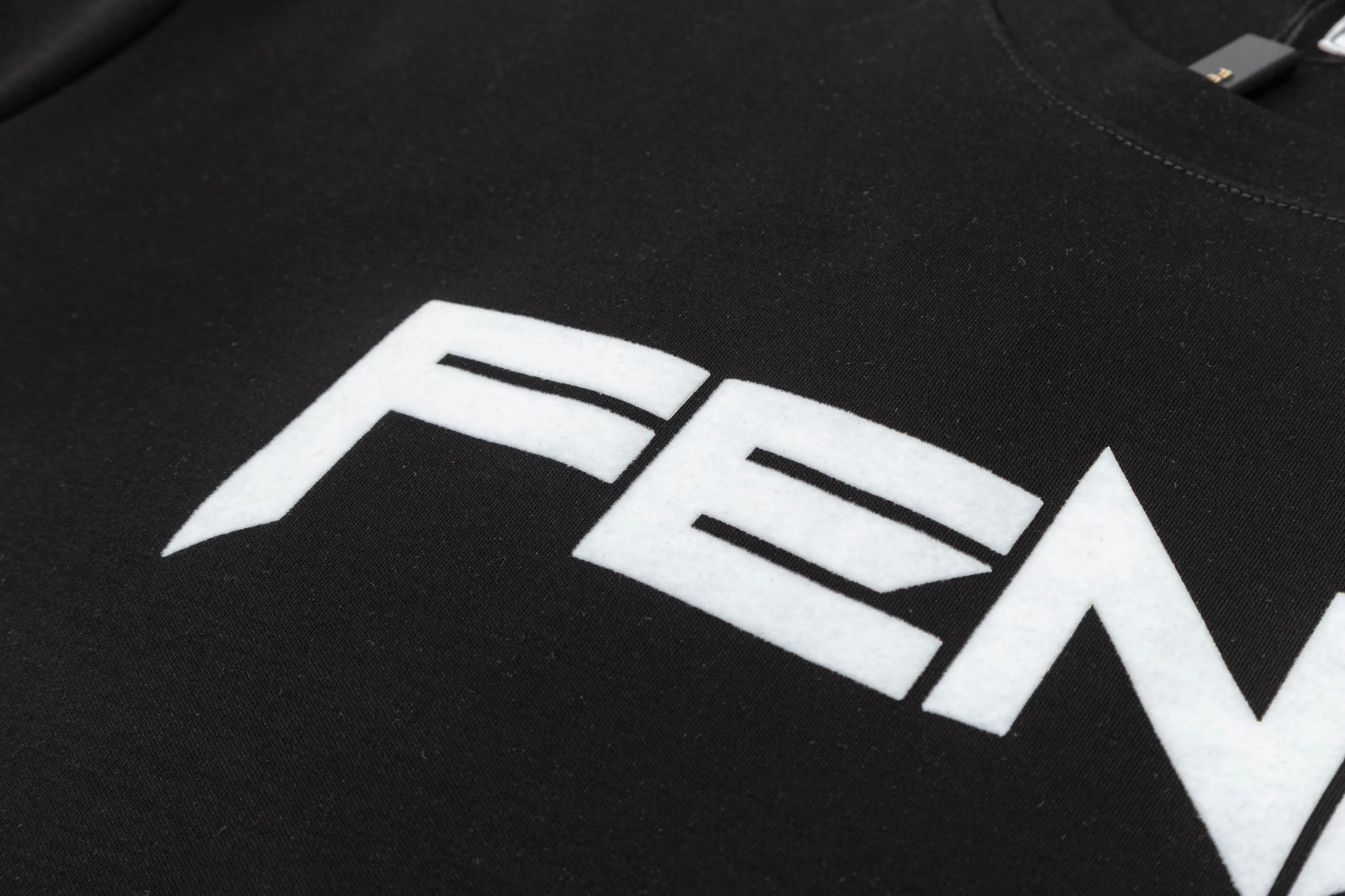 【FENDI公式旗艦店】フェンディ  Tシャツ ご好評に付き再入荷！ 250214