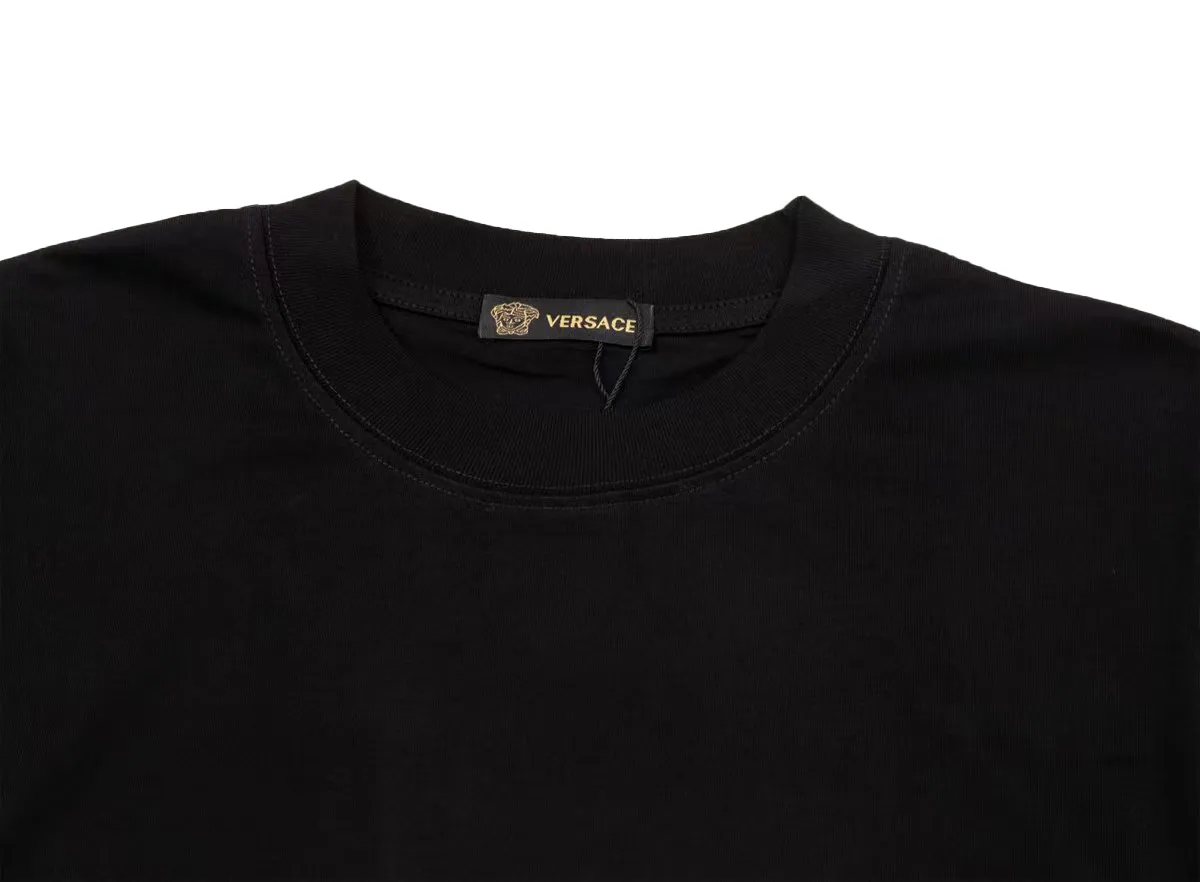 【VERSACE  公式旗艦店】ヴェルサーチ Tシャツご好評に付き再入荷  250218