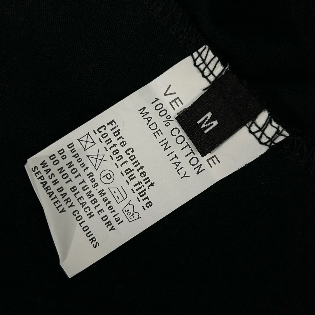 【VERSACE  公式旗艦店】ヴェルサーチ  Tシャツ ご好評に付き再入荷！