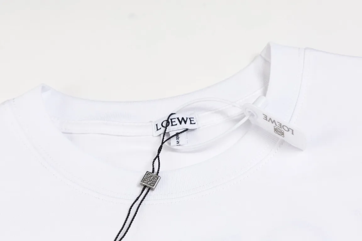 【LOEWE 公式旗艦店】ロエベ   Tシャツ ご好評に付き再入荷！250213
