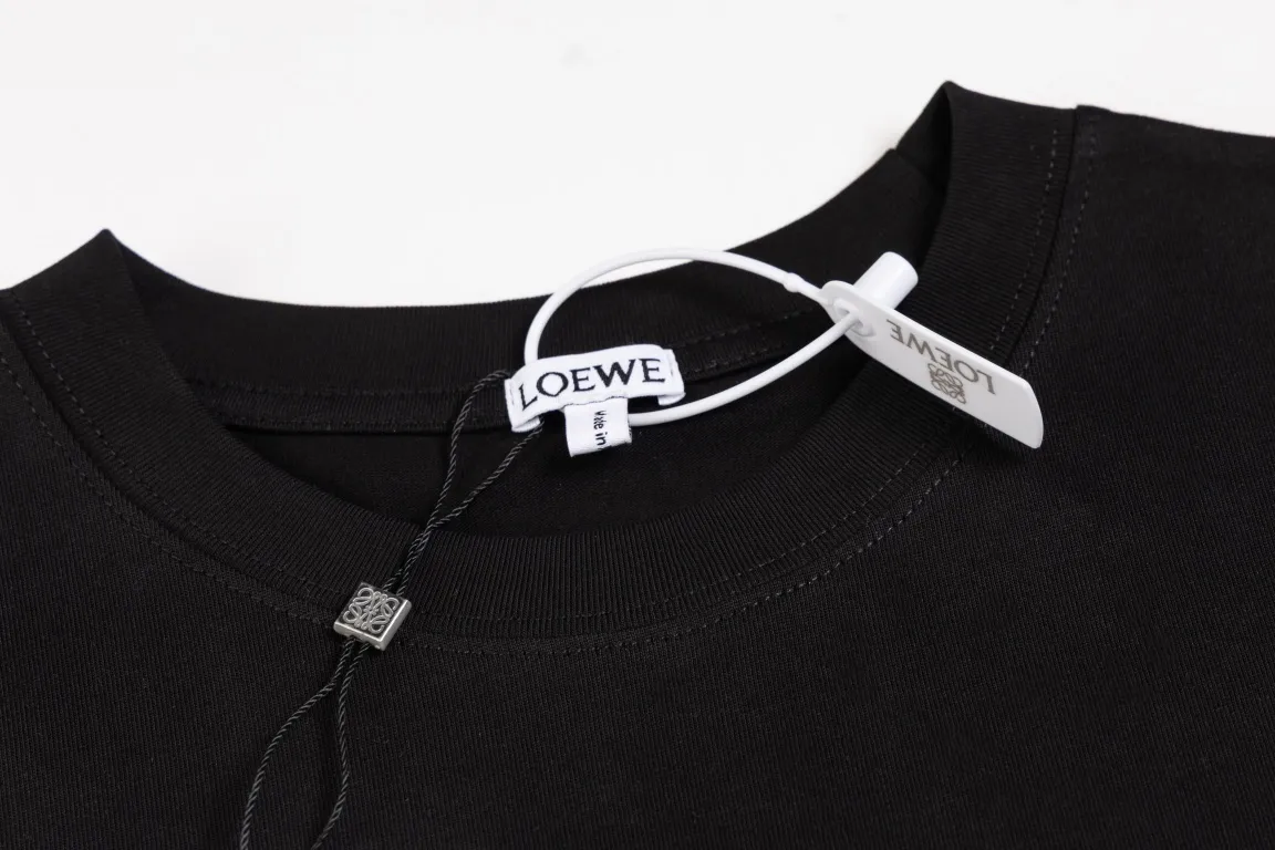 【LOEWE 公式旗艦店】ロエベ   Tシャツ ご好評に付き再入荷！250213