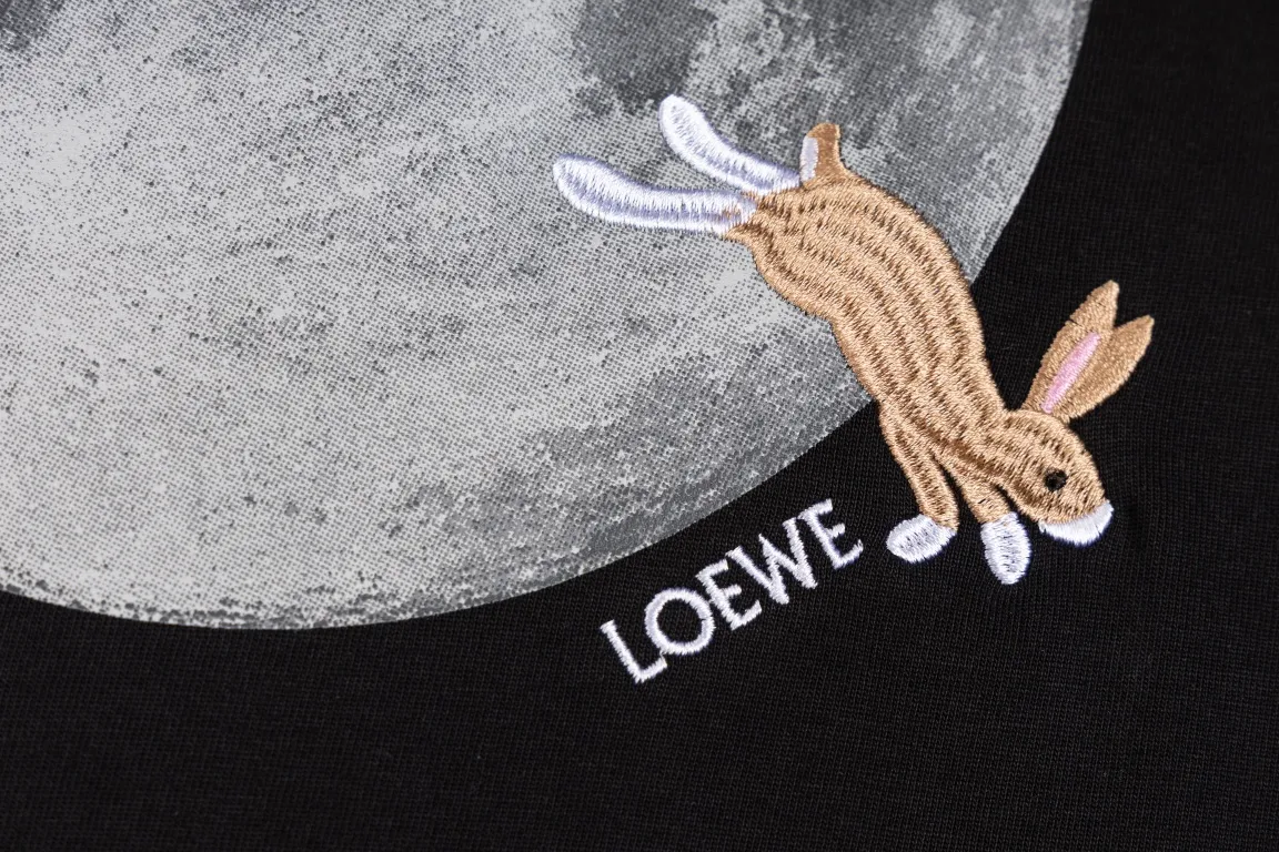 【LOEWE 公式旗艦店】ロエベ   Tシャツ ご好評に付き再入荷！250213