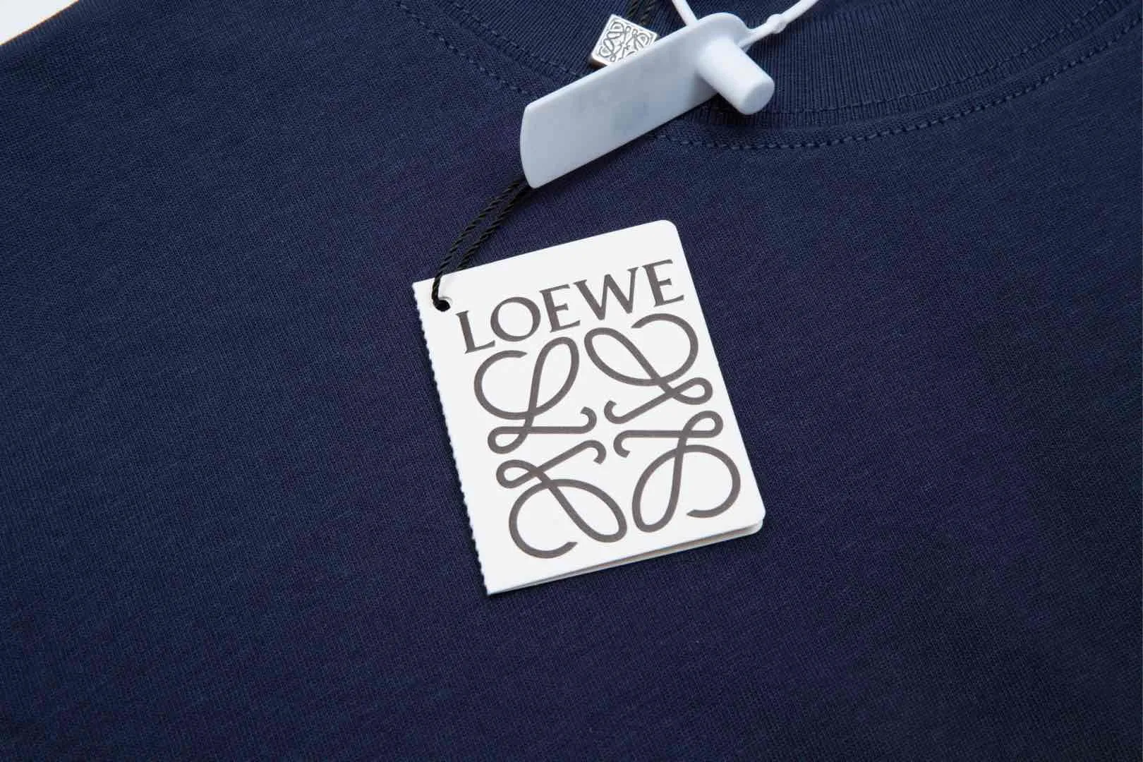 【LOEWE 公式旗艦店】ロエベ   Tシャツ ご好評に付き再入荷！250213