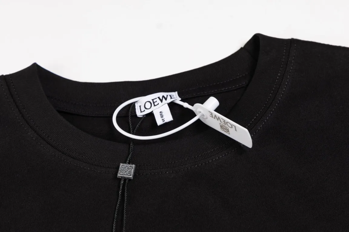 【LOEWE 公式旗艦店】ロエベ   Tシャツ ご好評に付き再入荷！250213