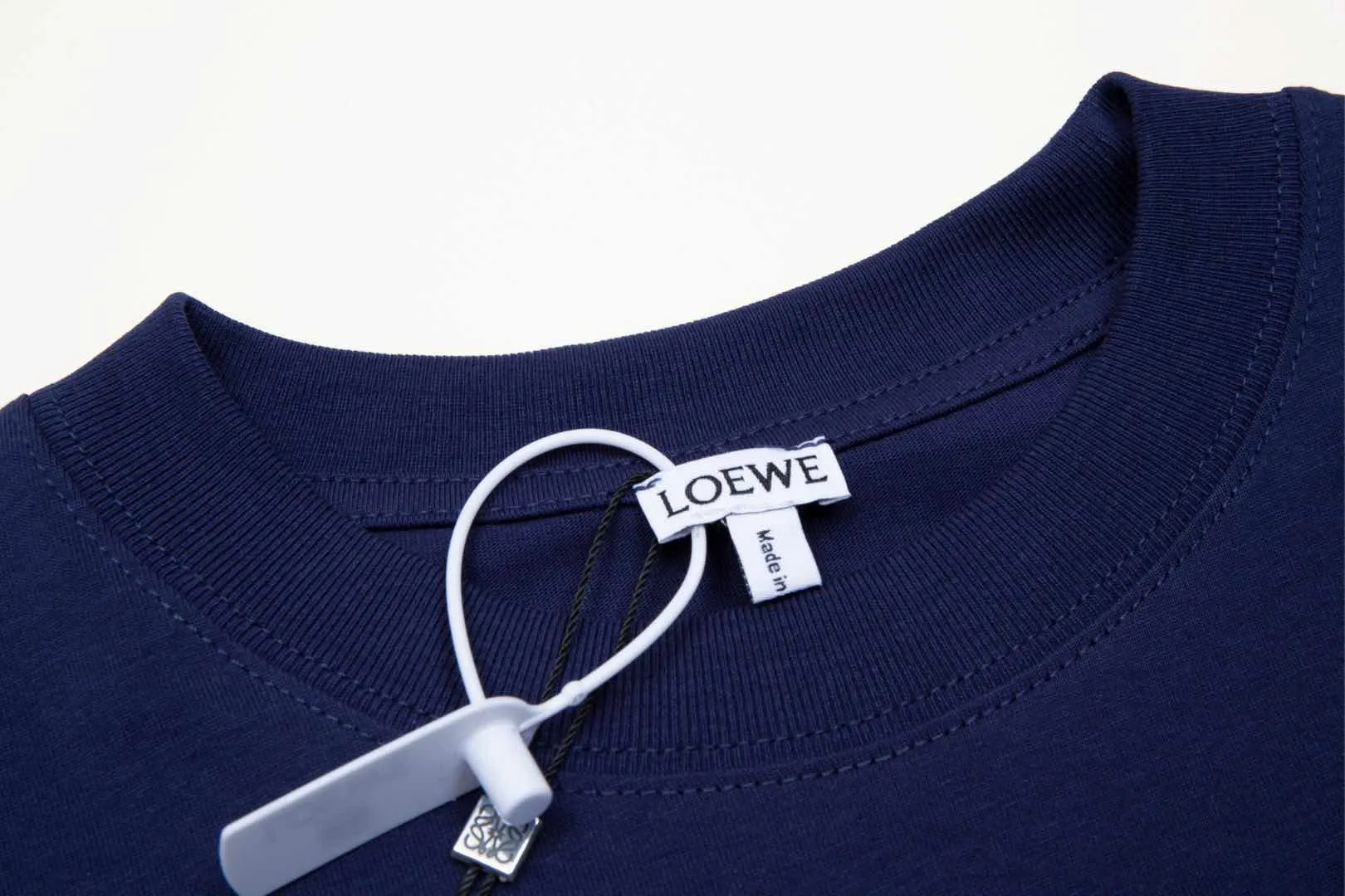 【LOEWE 公式旗艦店】ロエベ   Tシャツ ご好評に付き再入荷！250213