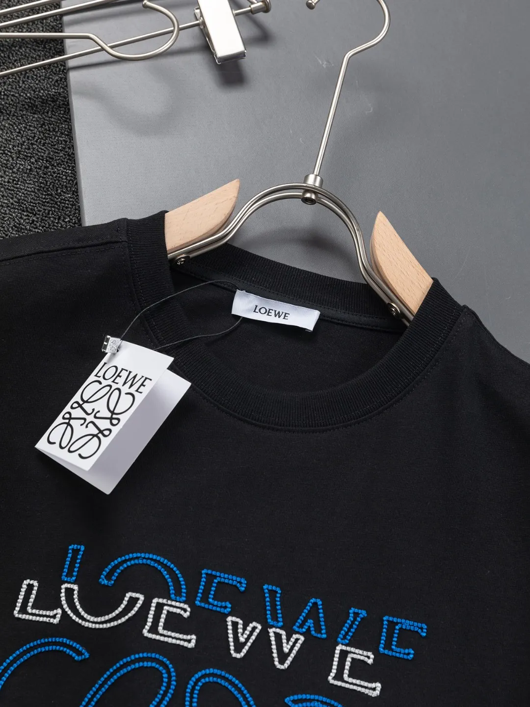 【LOEWE 公式旗艦店】ロエベ   Tシャツ ご好評に付き再入荷！250213