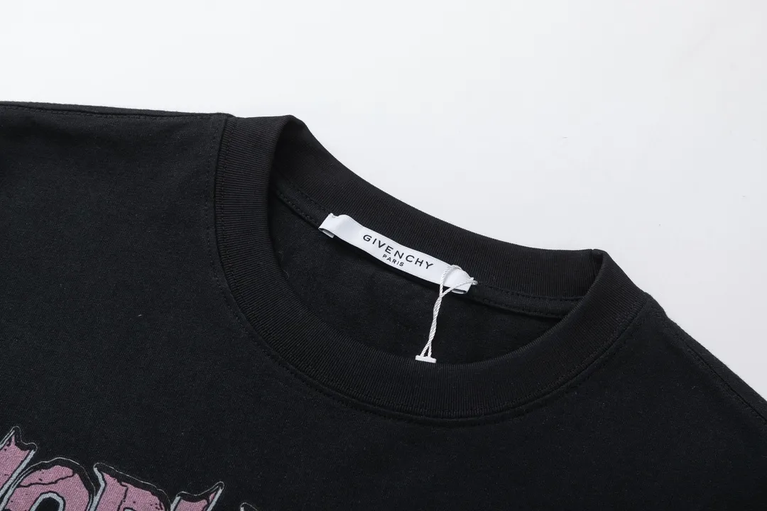 【GIVENCHY   公式旗艦店】 ジバンシー   Tシャツ ご好評に付き再入荷！ 250215