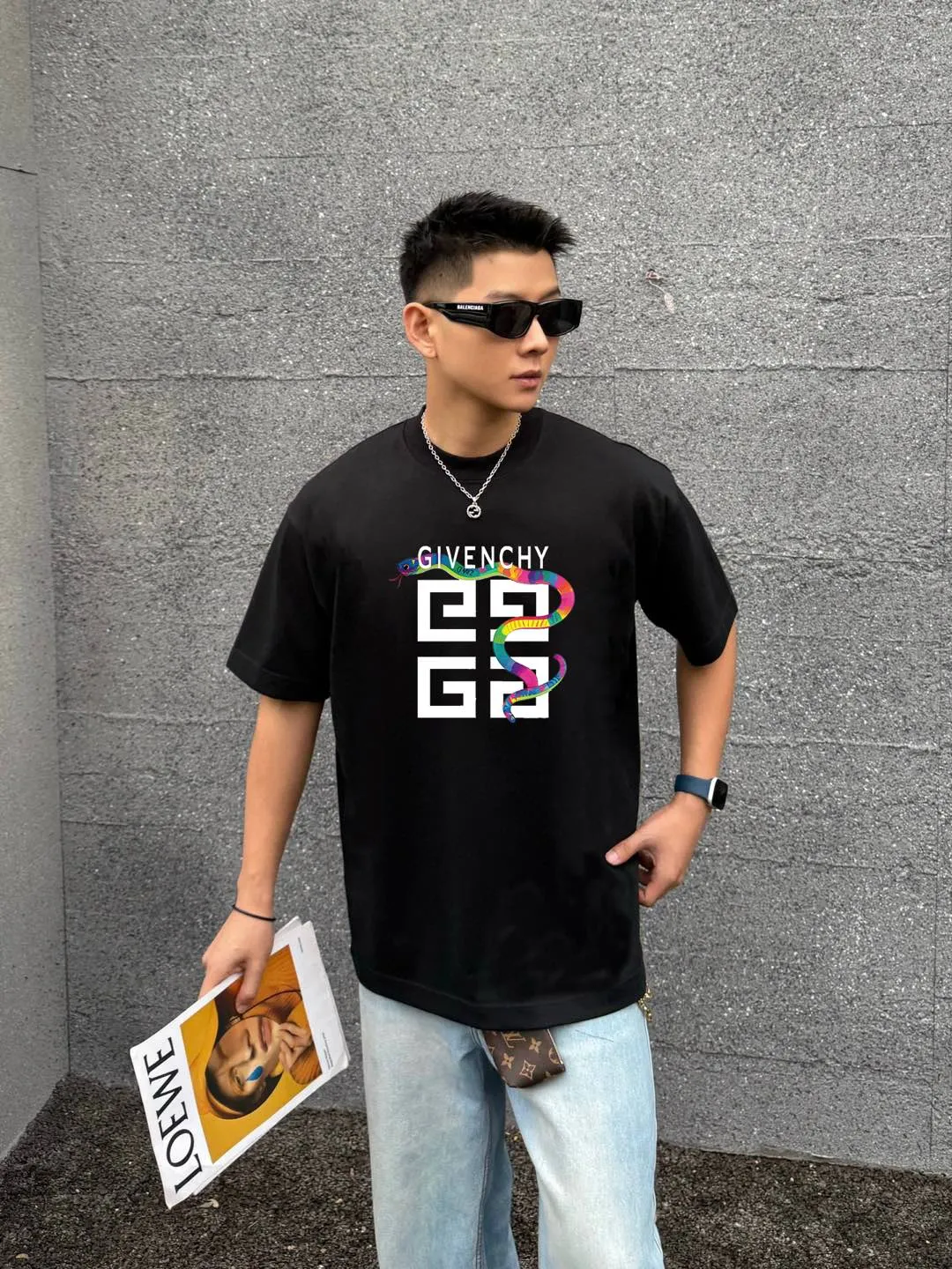 【GIVENCHY   公式旗艦店】 ジバンシー   Tシャツ ご好評に付き再入荷！ 250215