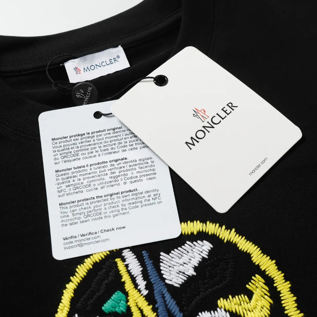 【MONCLER  公式旗艦店】モンクレール   Tシャツご好評に付き再入荷！250212