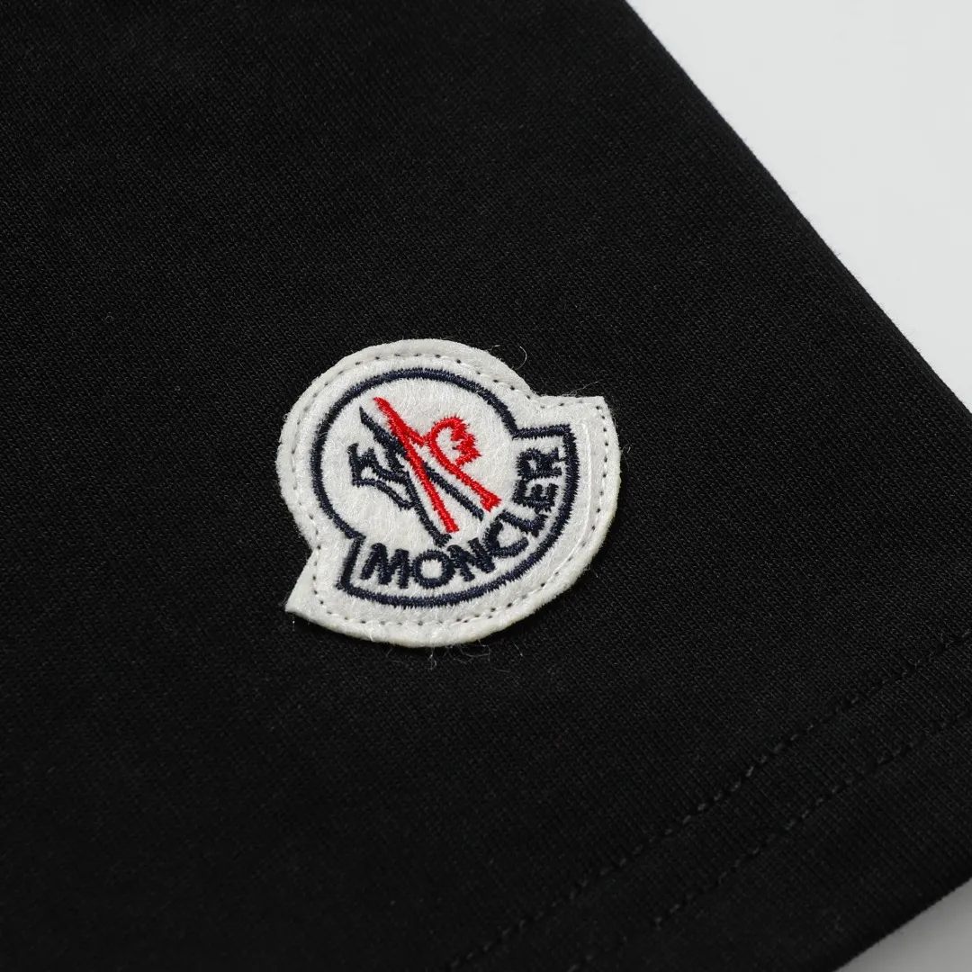 【MONCLER  公式旗艦店】モンクレール   Tシャツご好評に付き再入荷！250212