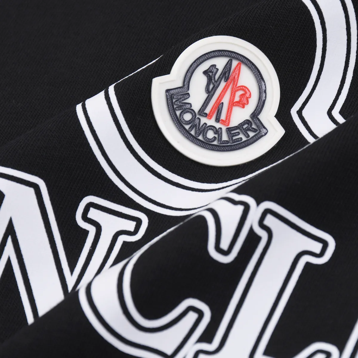 【MONCLER  公式旗艦店】モンクレール   Tシャツご好評に付き再入荷！250212