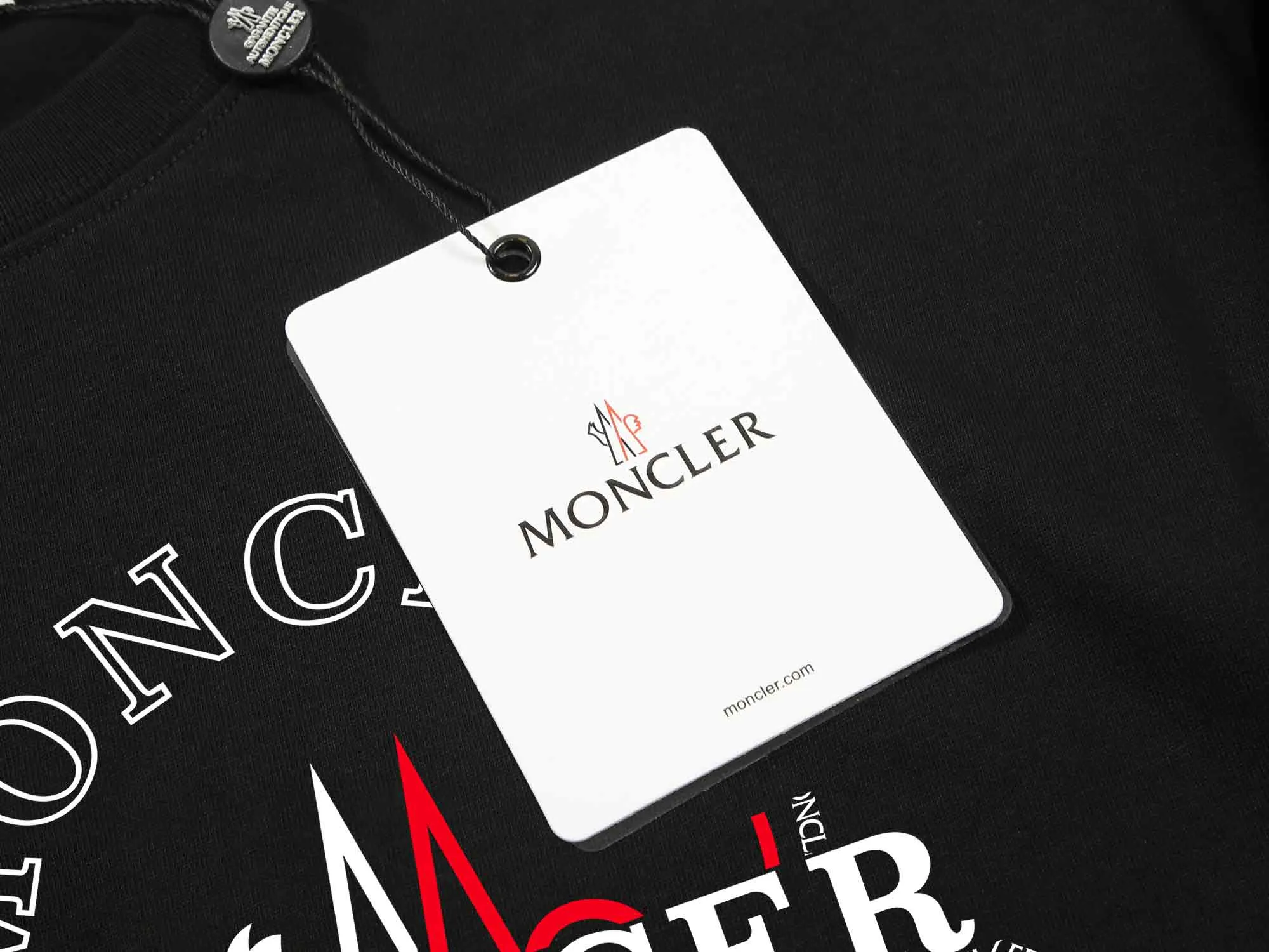 【MONCLER  公式旗艦店】モンクレール   Tシャツご好評に付き再入荷！250212