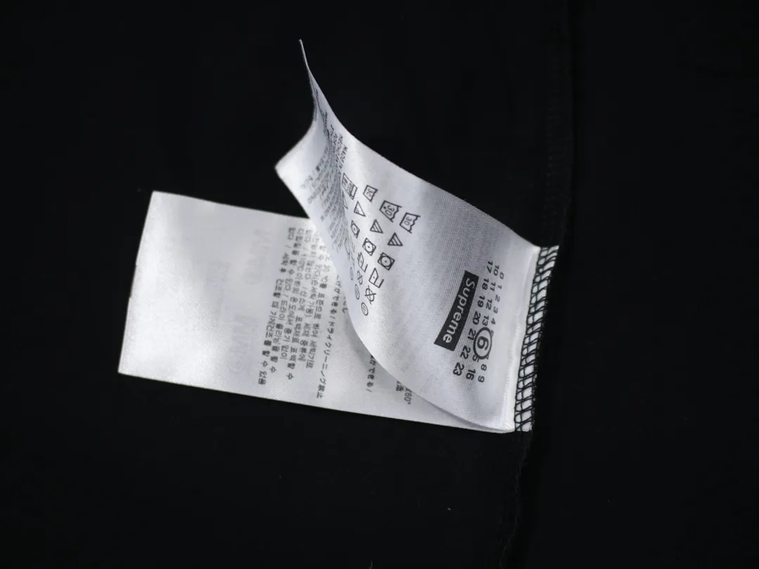 【Supreme  公式旗艦店】シュプリーム  Tシャツご好評に付き再入荷！