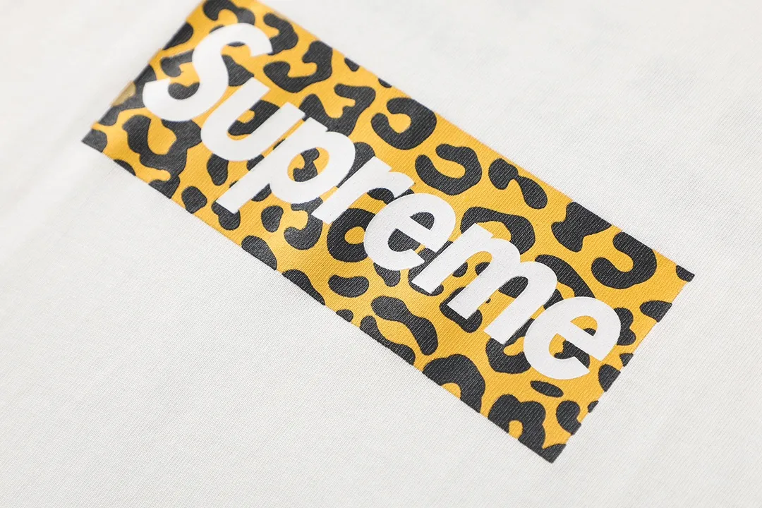 【Supreme  公式旗艦店】シュプリーム  Tシャツご好評に付き再入荷！