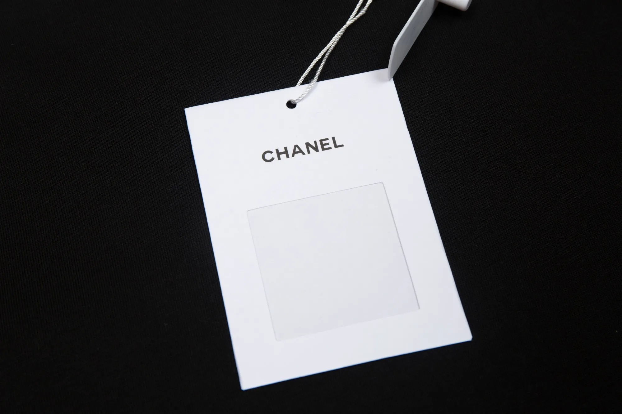 【CHANEL  公式旗艦店】シャネル  Tシャツ ご好評に付き再入荷 24626