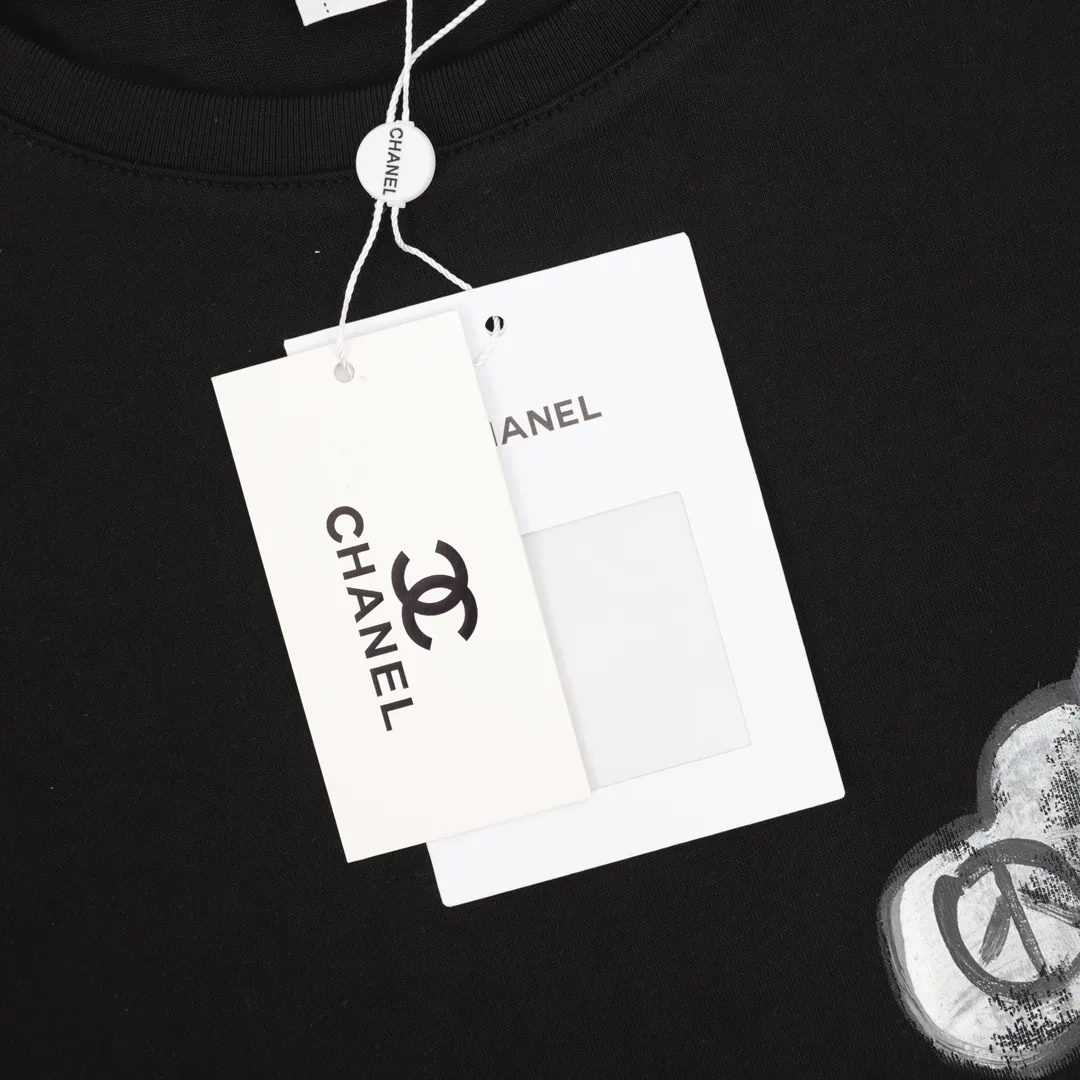 【CHANEL  公式旗艦店】シャネル  Tシャツ ご好評に付き再入荷！