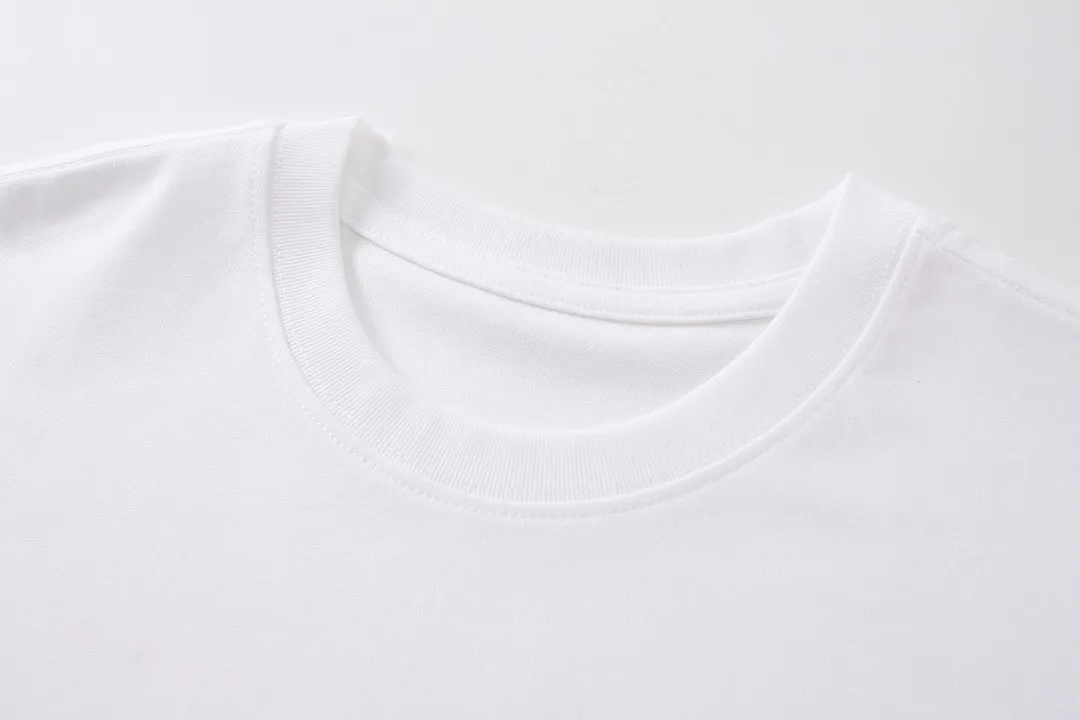 【YSL SAINT LAURENT 公式旗艦店】サンローラン Tシャツ ご好評に付き再入荷！