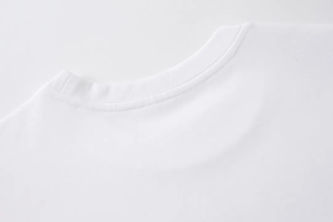 【YSL SAINT LAURENT 公式旗艦店】サンローラン Tシャツ ご好評に付き再入荷！