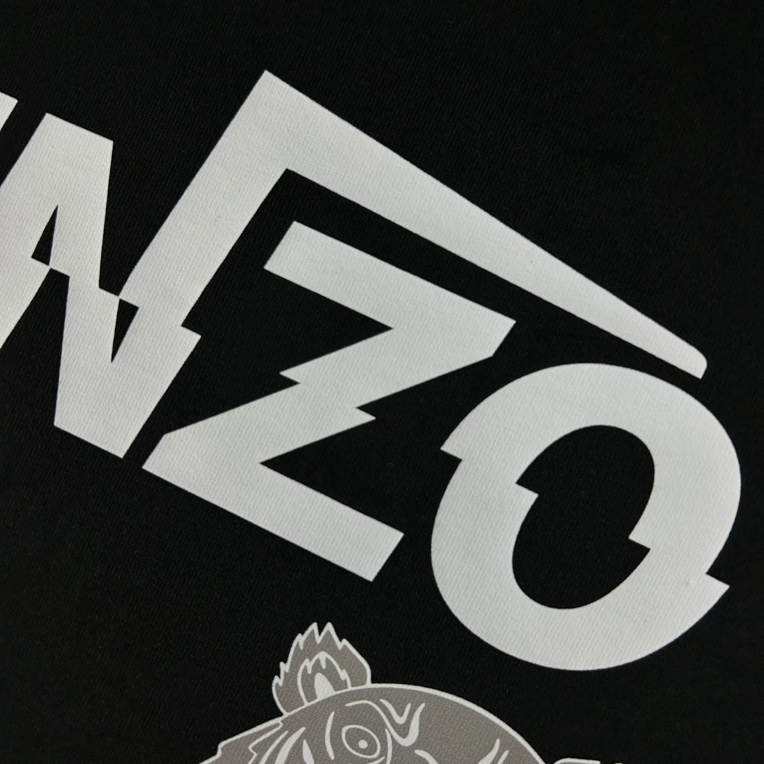 【KENZO 公式旗艦店】ケンゾー Tシャツご好評に付き再入荷！
