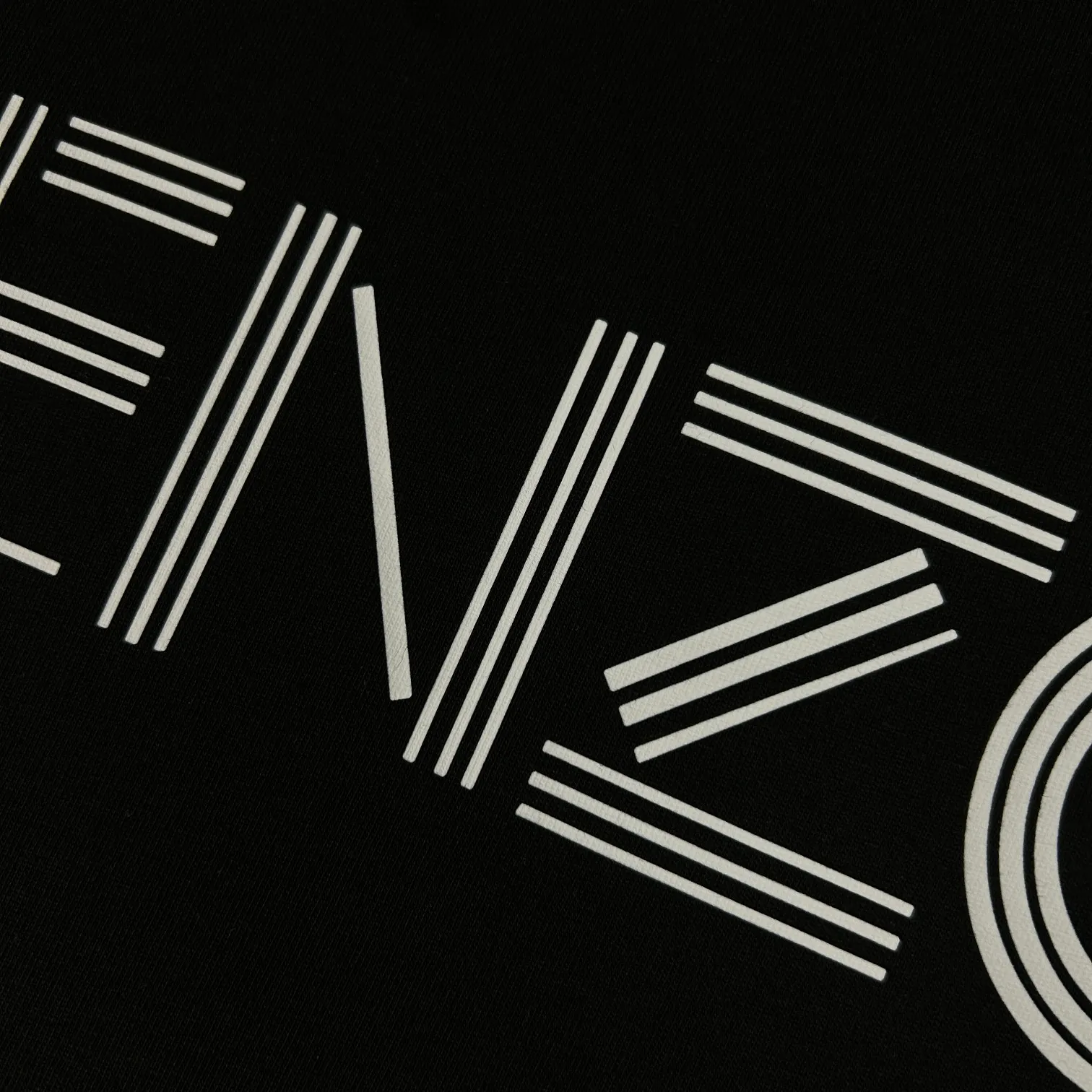 【KENZO 公式旗艦店】ケンゾー Tシャツご好評に付き再入荷！