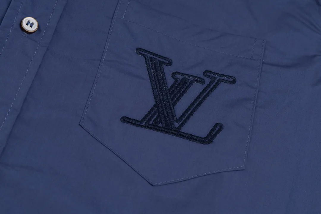 【LOUIS VUITTON 公式旗艦店】ルイヴィトン  シャツ  ご好評に付き再入荷 240803