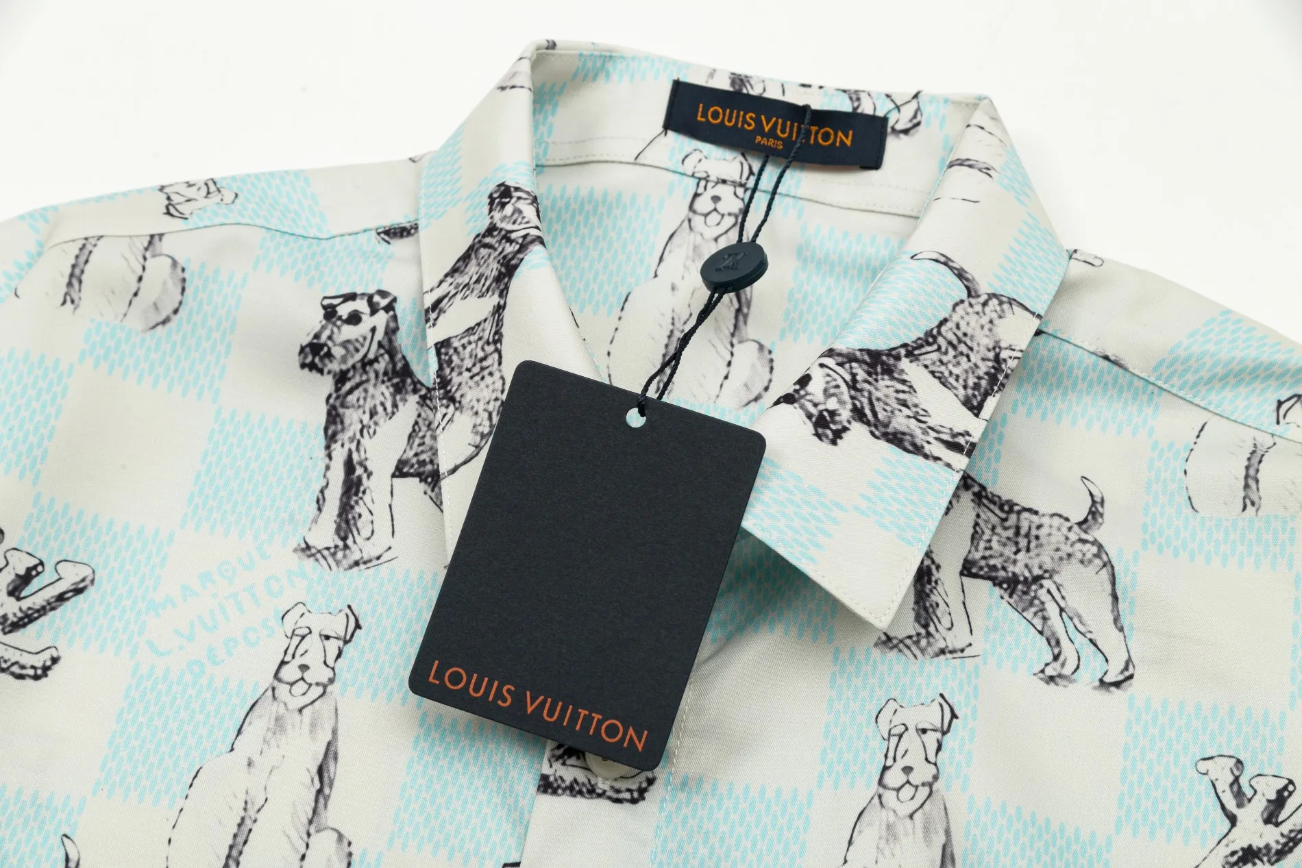 【LOUIS VUITTON 公式旗艦店】ルイヴィトン  シャツ  ご好評に付き再入荷 240715