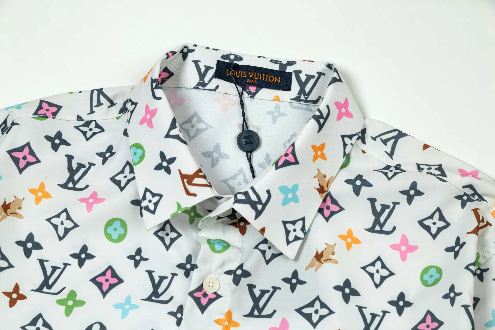 【LOUIS VUITTON 公式旗艦店】ルイヴィトン  シャツ  ご好評に付き再入荷 240715