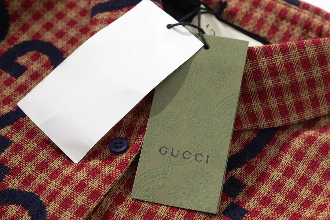 【GUCCI  公式旗艦店】グッチ  シャツ ご好評に付き再入荷  250222
