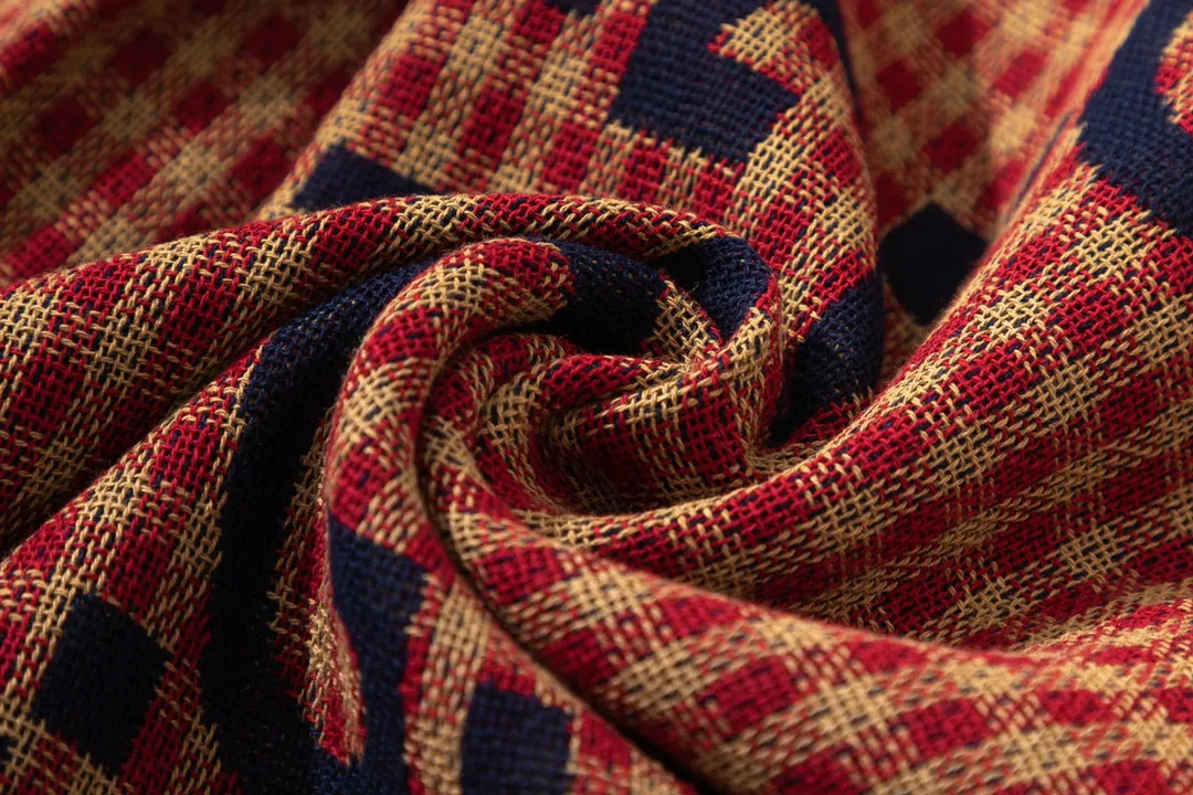 【GUCCI  公式旗艦店】グッチ  シャツ ご好評に付き再入荷  250222
