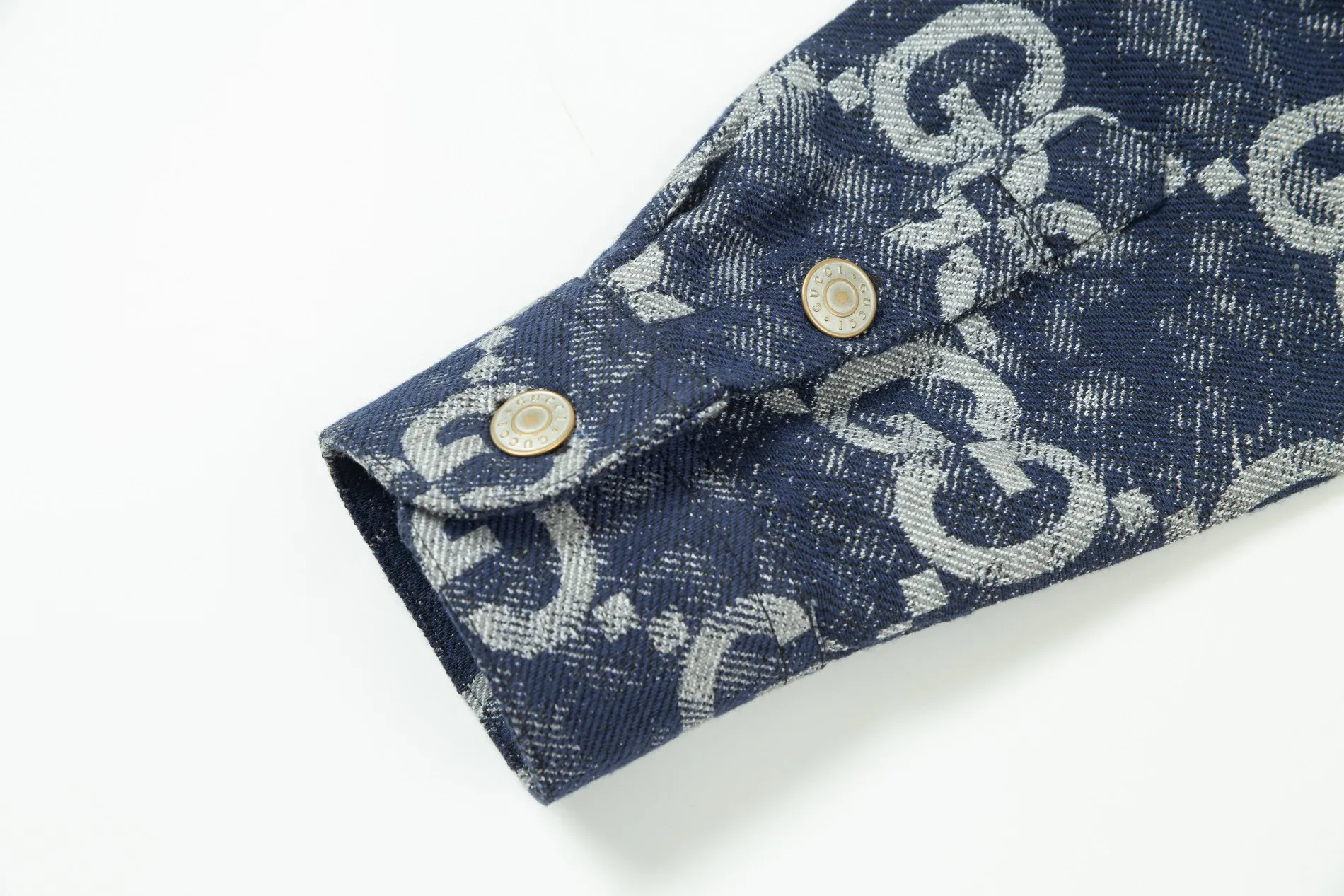 【GUCCI 公式旗艦店】グッチ  シャツ ご好評に付き再入荷 240716