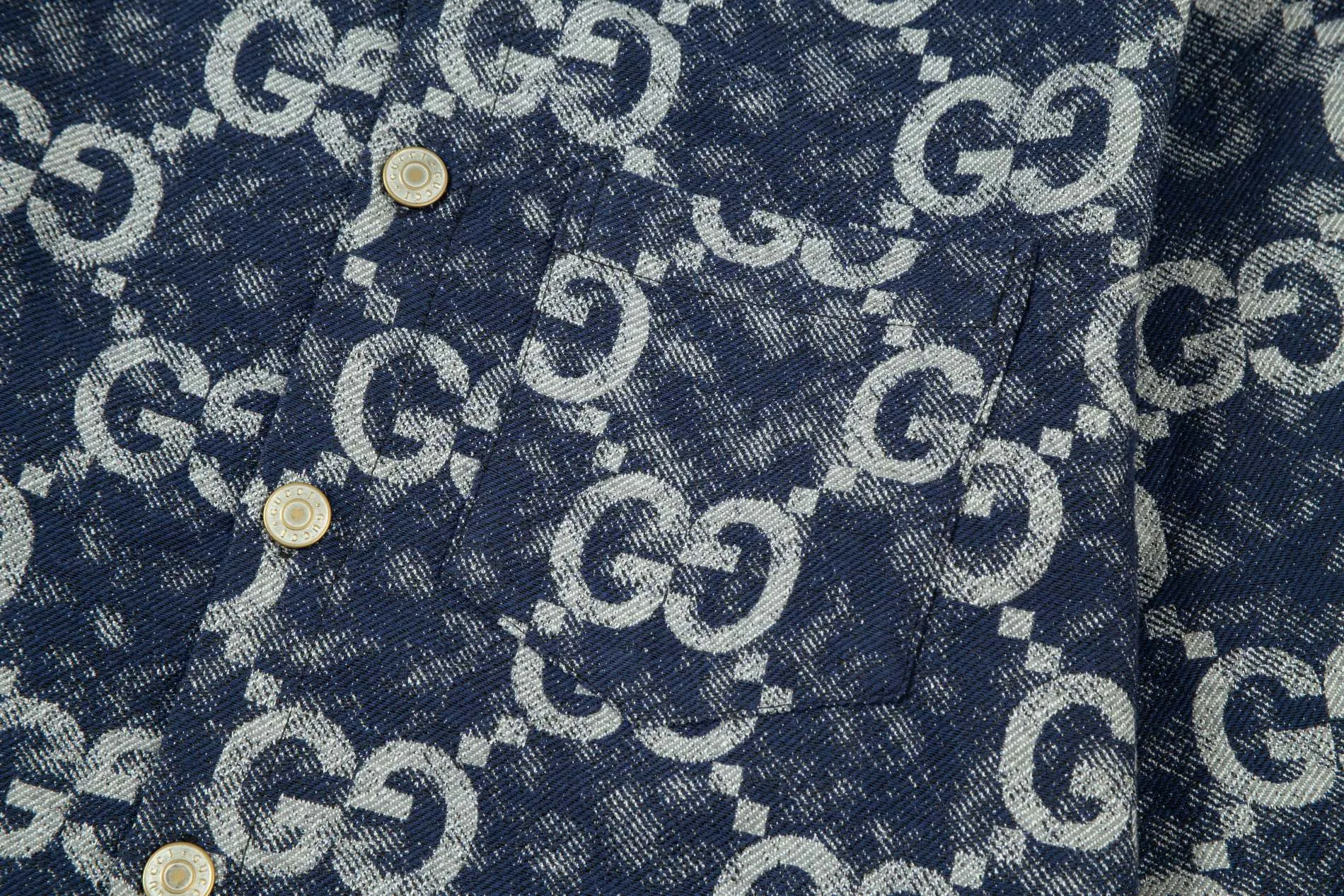 【GUCCI 公式旗艦店】グッチ  シャツ ご好評に付き再入荷 240716