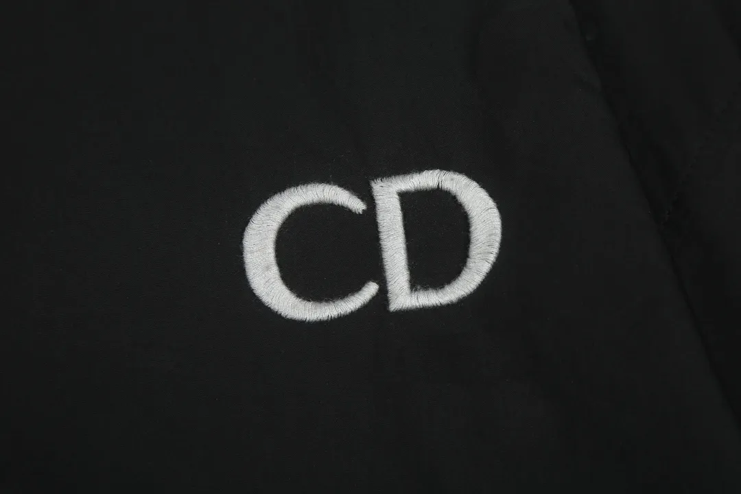 【DIOR 公式旗艦店】 ディオール   シャツ ご好評に付き再入荷  250220