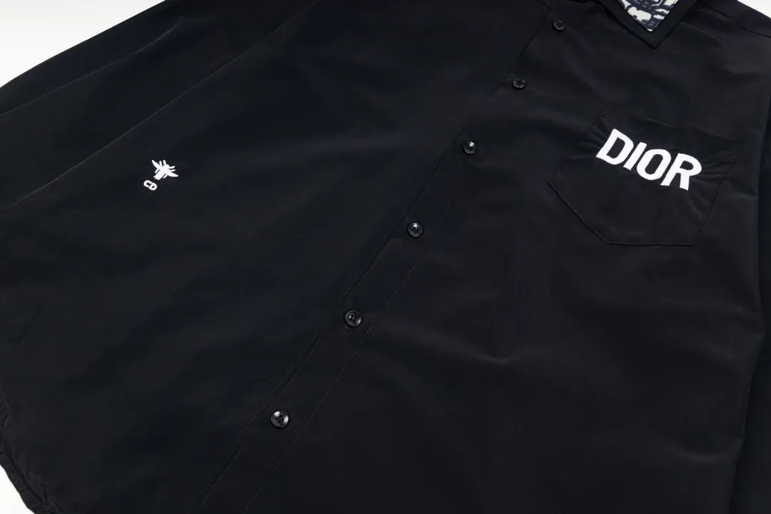 【DIOR  公式旗艦店】ディオール  シャツ  ご好評に付き再入荷 240831