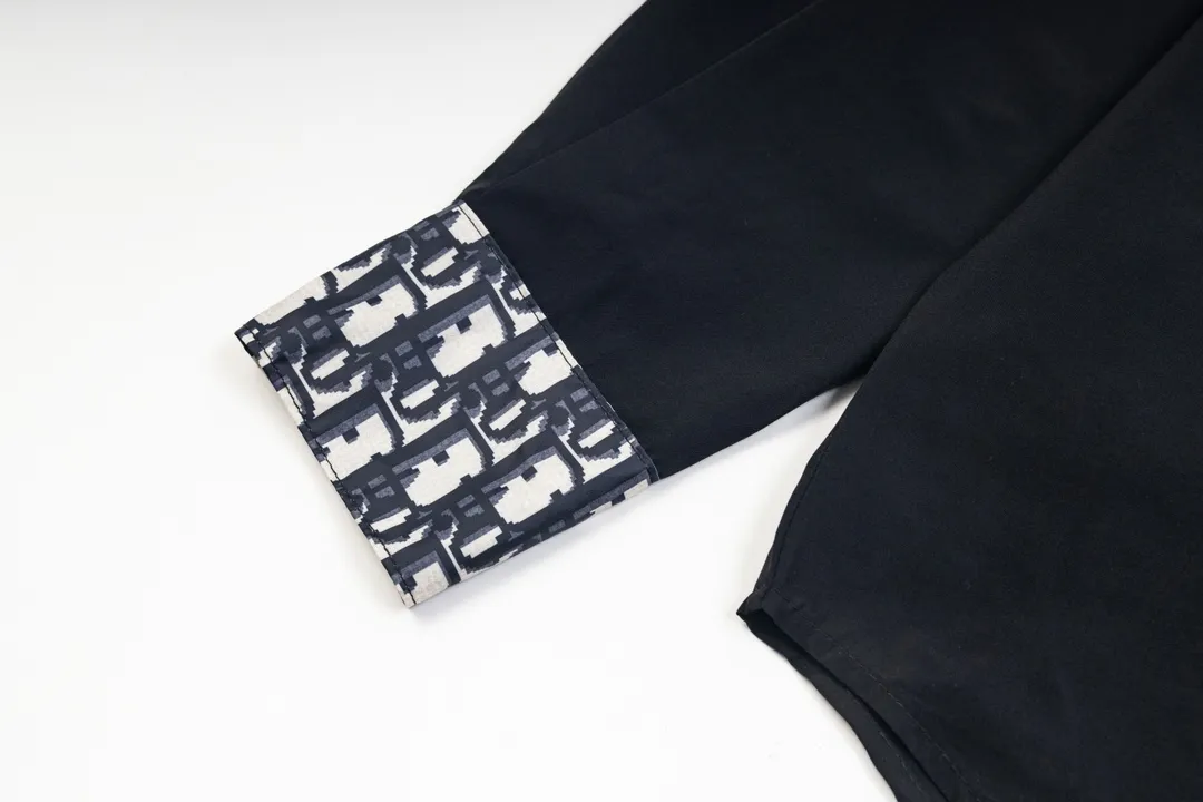 【DIOR  公式旗艦店】ディオール  シャツ  ご好評に付き再入荷 240831