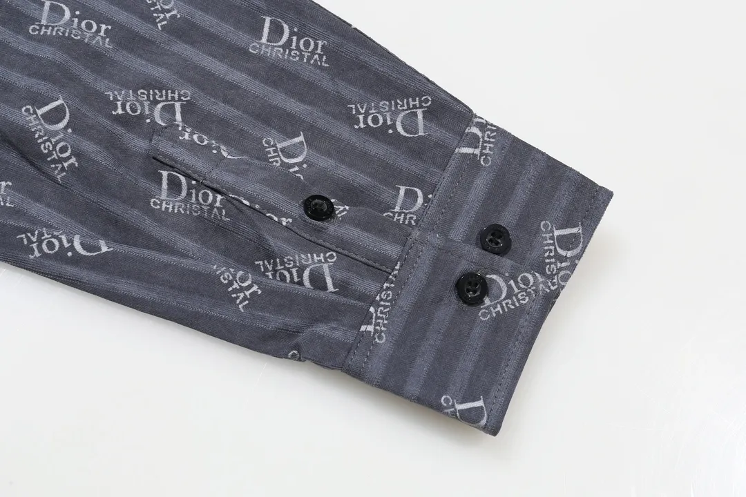 【DIOR  公式旗艦店】ディオール  シャツ  ご好評に付き再入荷 240816