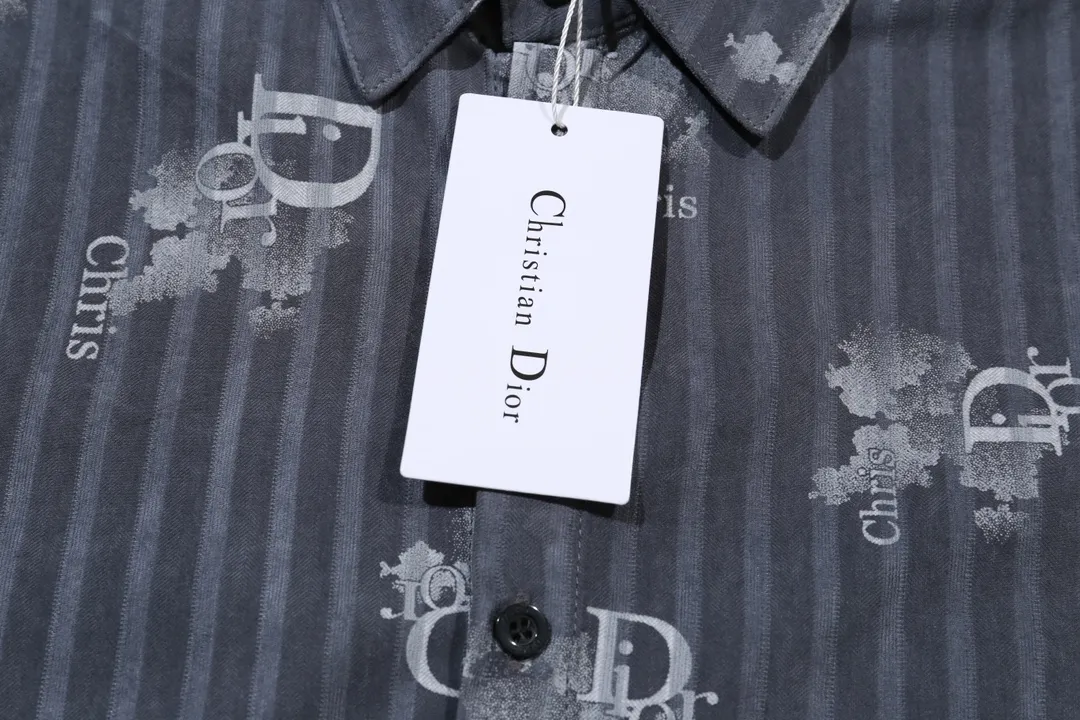 【DIOR  公式旗艦店】ディオール  シャツ  ご好評に付き再入荷 240816