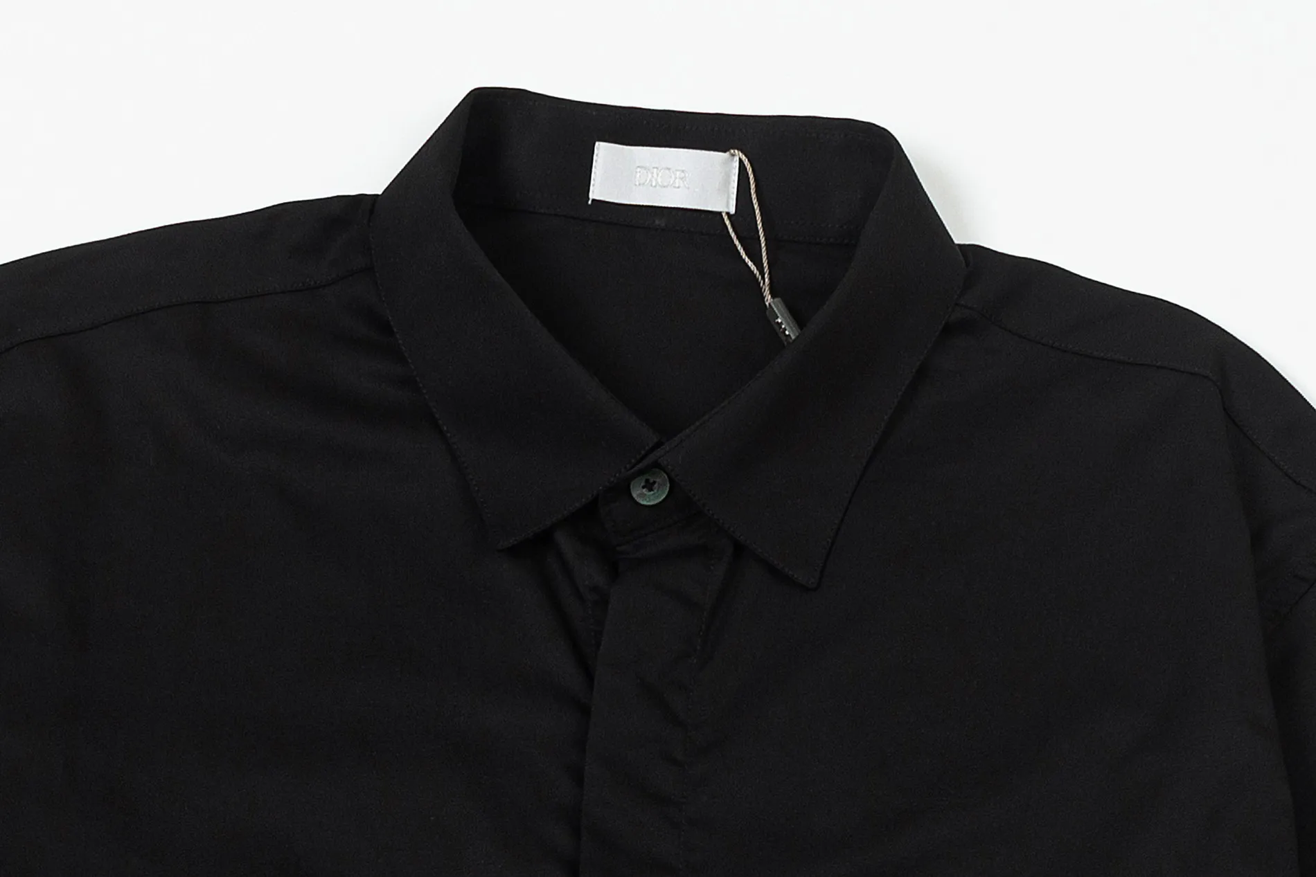 【DIOR 公式旗艦店】ディオール シャツ ご好評に付き再入荷 240716