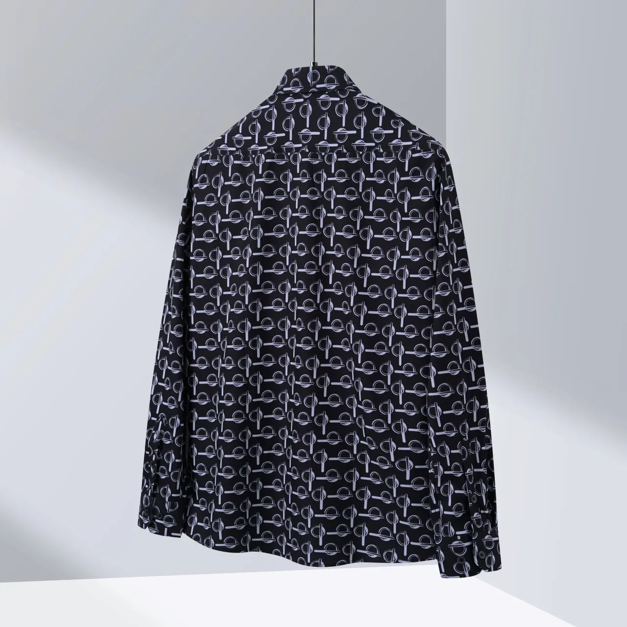 【BURBERRY  公式旗艦店】バーバリー シャツ ご好評に付き再入荷  250222
