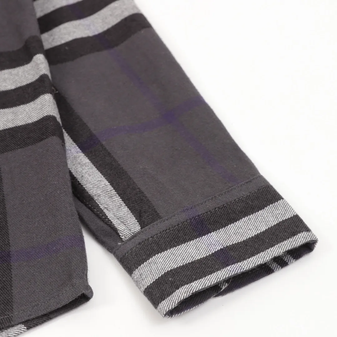 【BURBERRY  公式旗艦店】バーバリー  シャツ ご好評に付き再入荷 241119