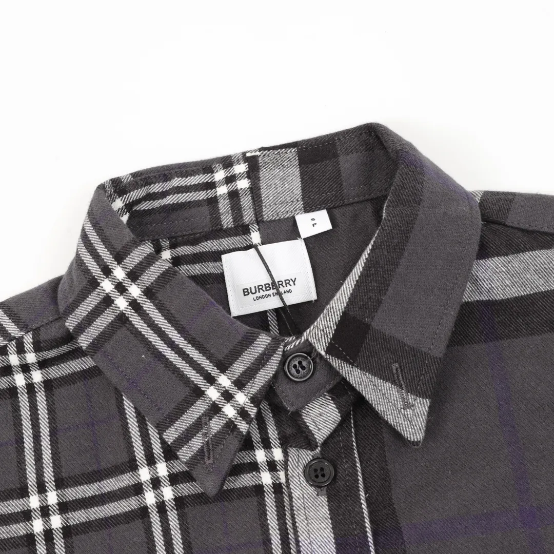 【BURBERRY  公式旗艦店】バーバリー  シャツ ご好評に付き再入荷 241119