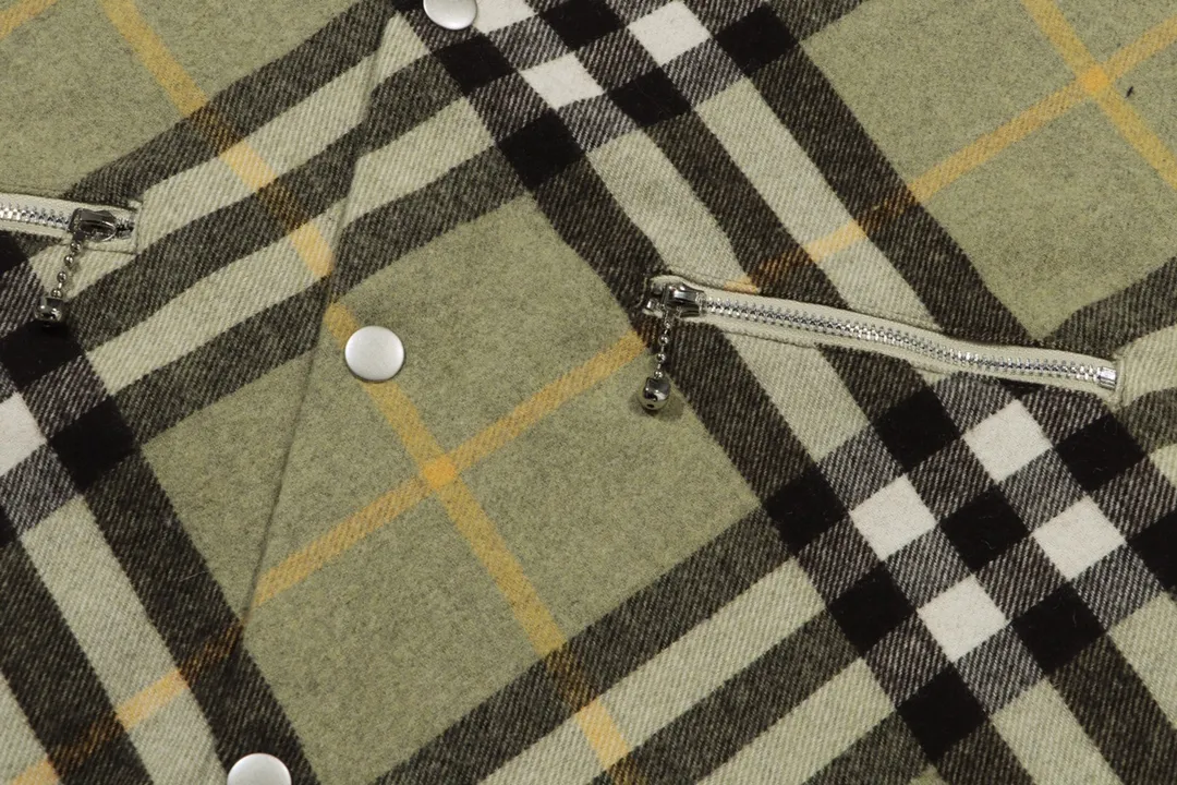 【BURBERRY  公式旗艦店】バーバリー  シャツ ご好評に付き再入荷 241119