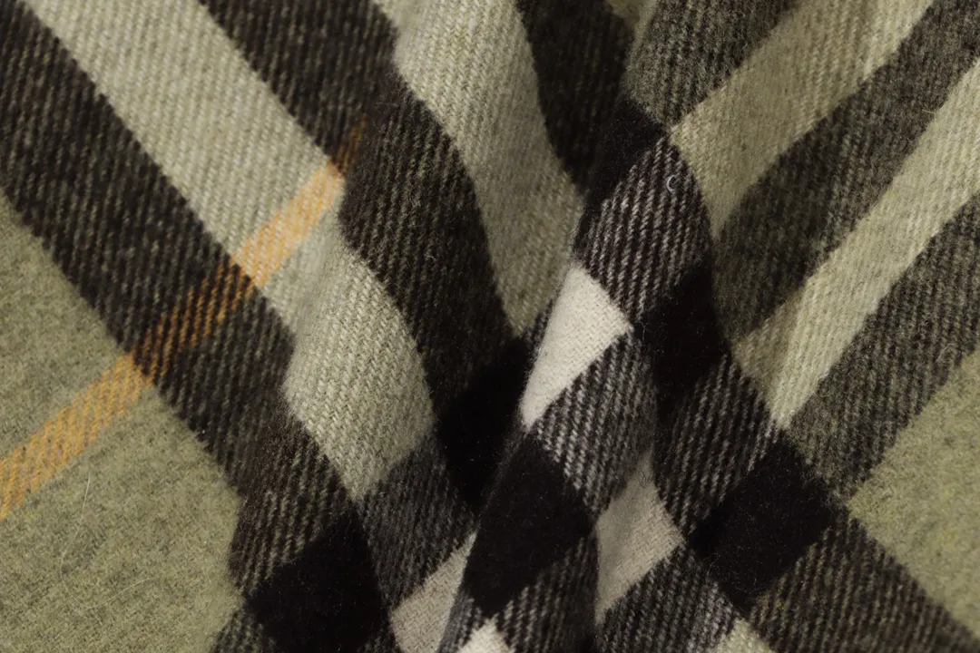 【BURBERRY  公式旗艦店】バーバリー  シャツ ご好評に付き再入荷 241119