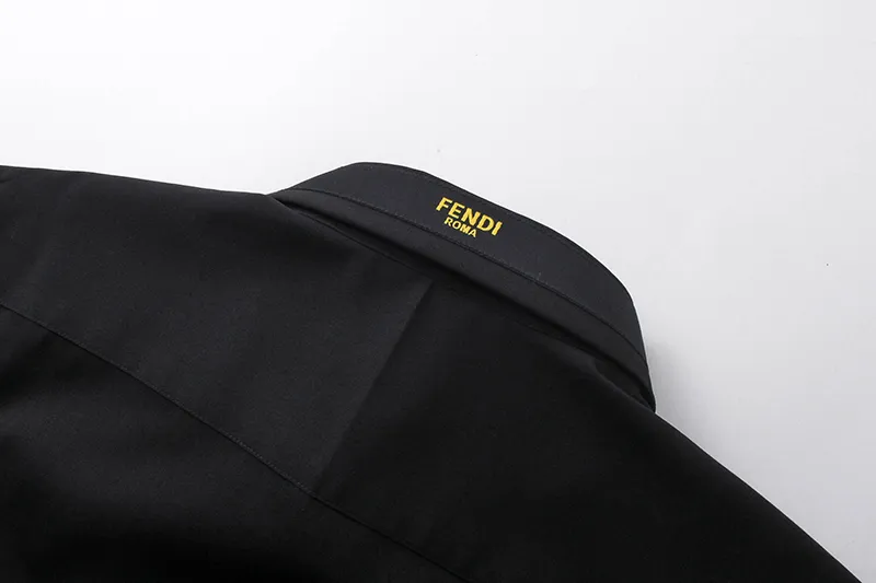 【FENDI 公式旗艦店】フェンディ  シャツ  ご好評に付き再入荷 250221