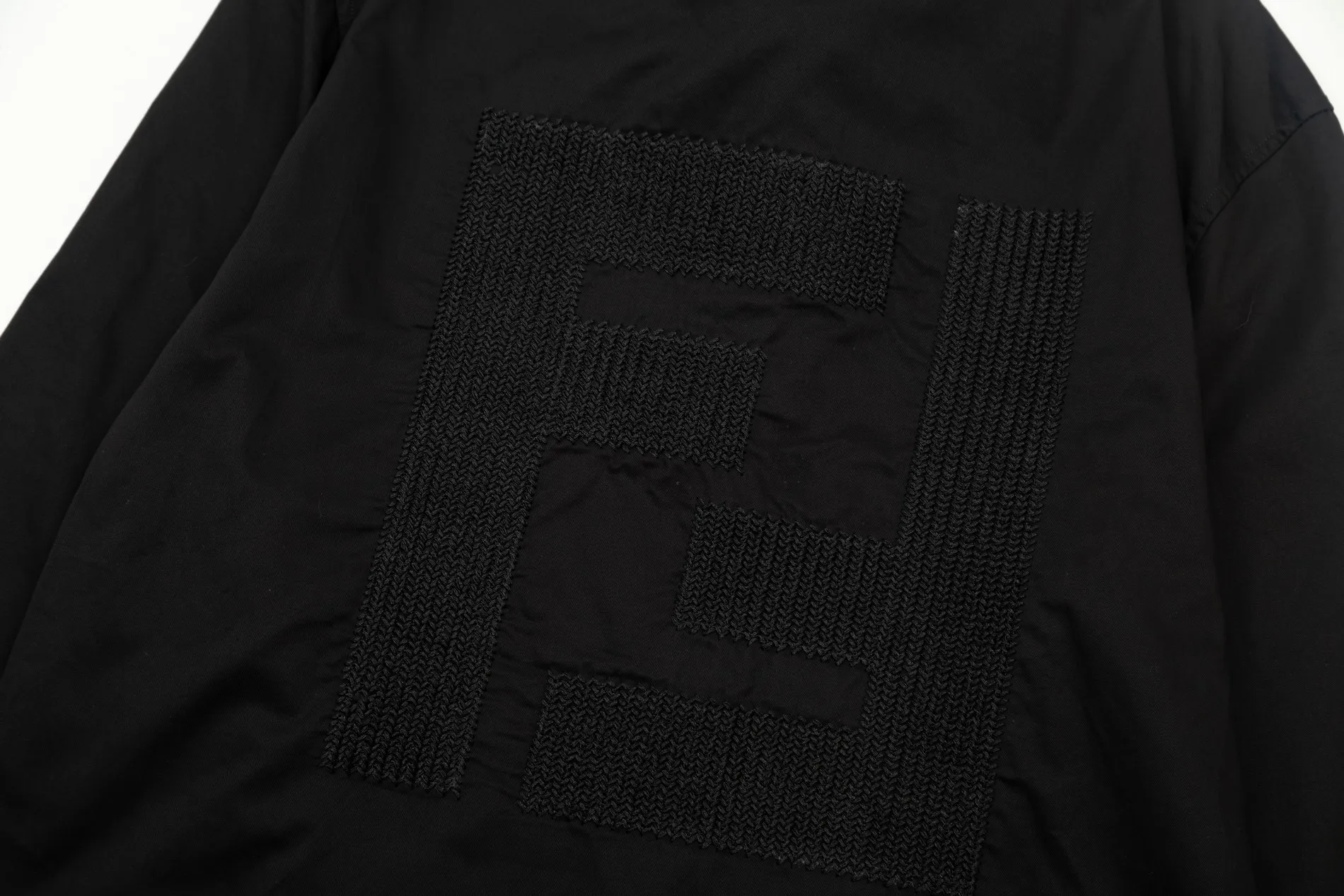 【FENDI 公式旗艦店】フェンディ  シャツ  ご好評に付き再入荷 240716
